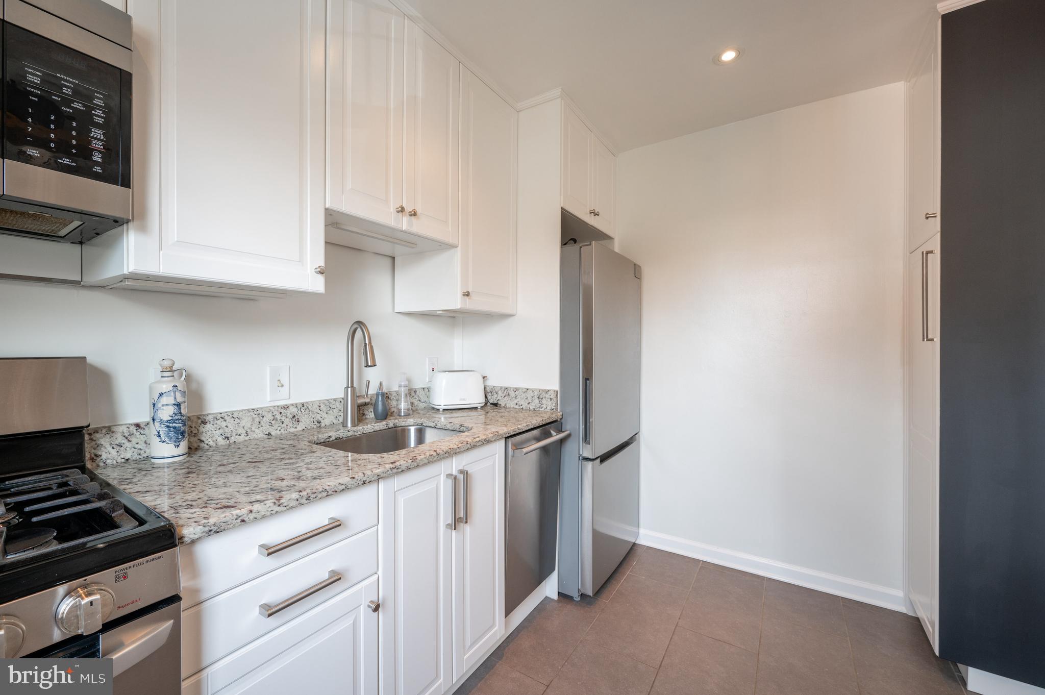 6612 E Wakefield Dr #B1