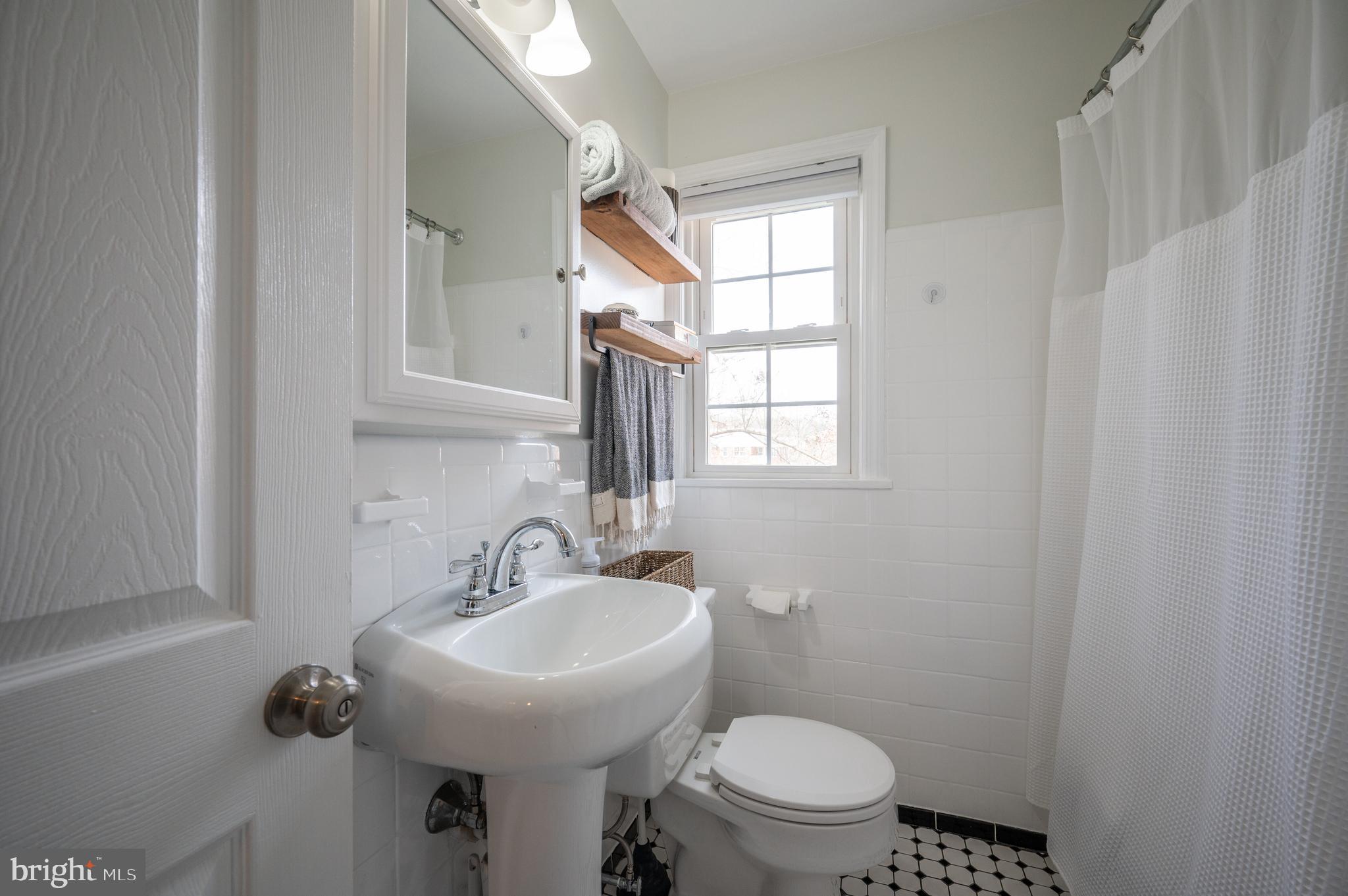 6612 E Wakefield Dr #B1