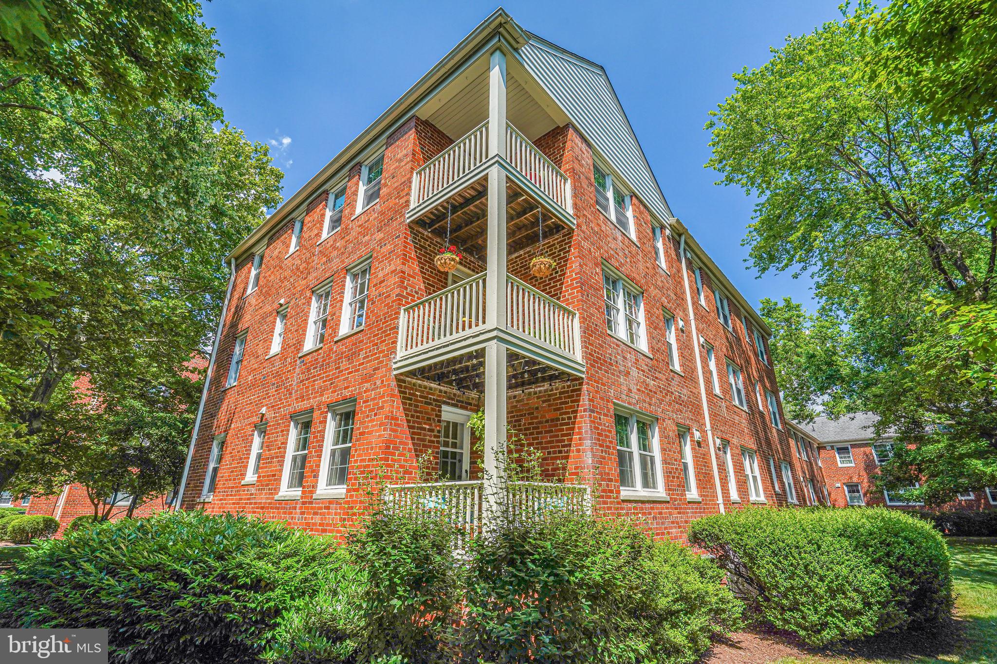 6612 Boulevard Vw #B2