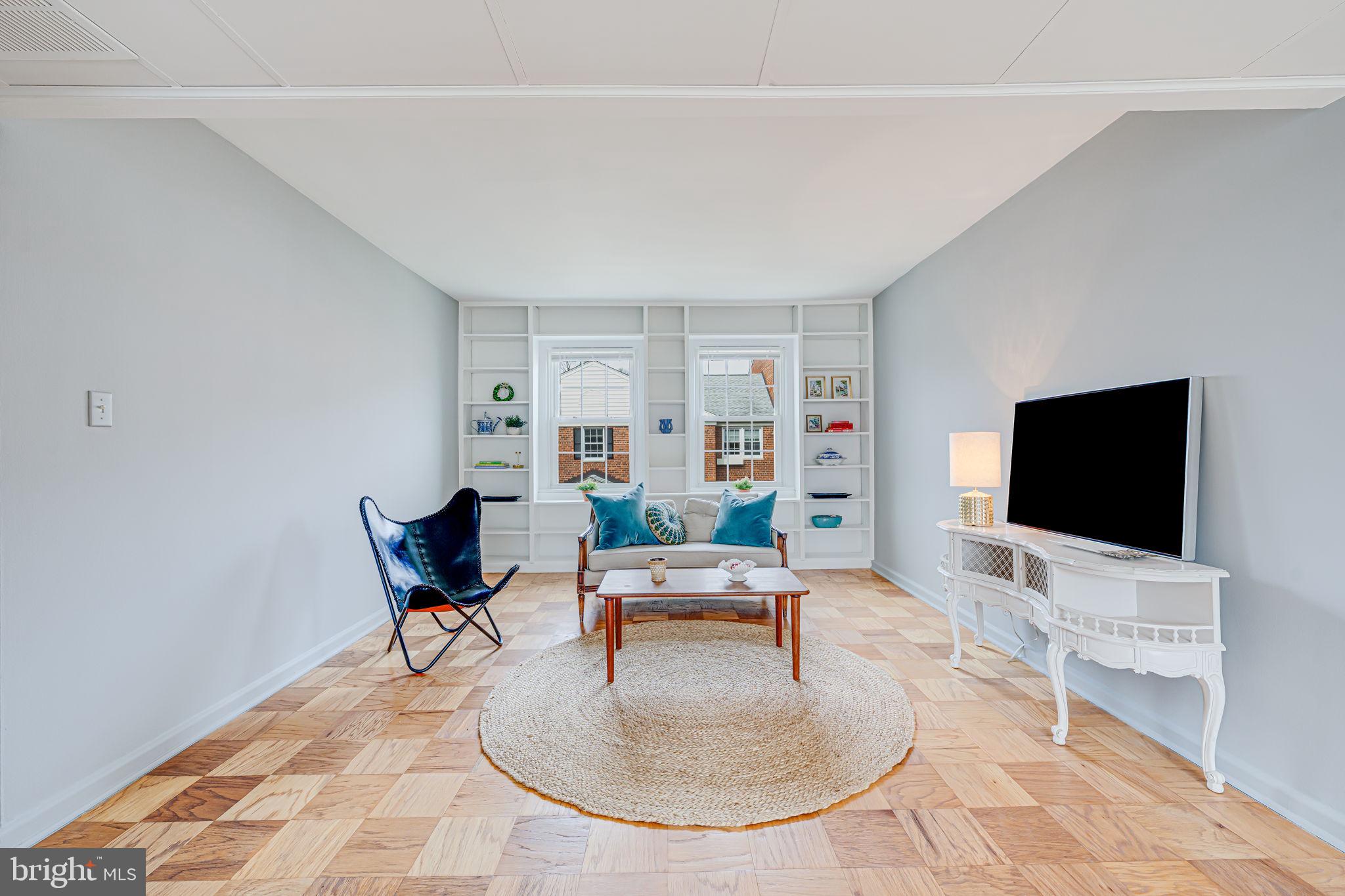 6510 Boulevard Vw #B1