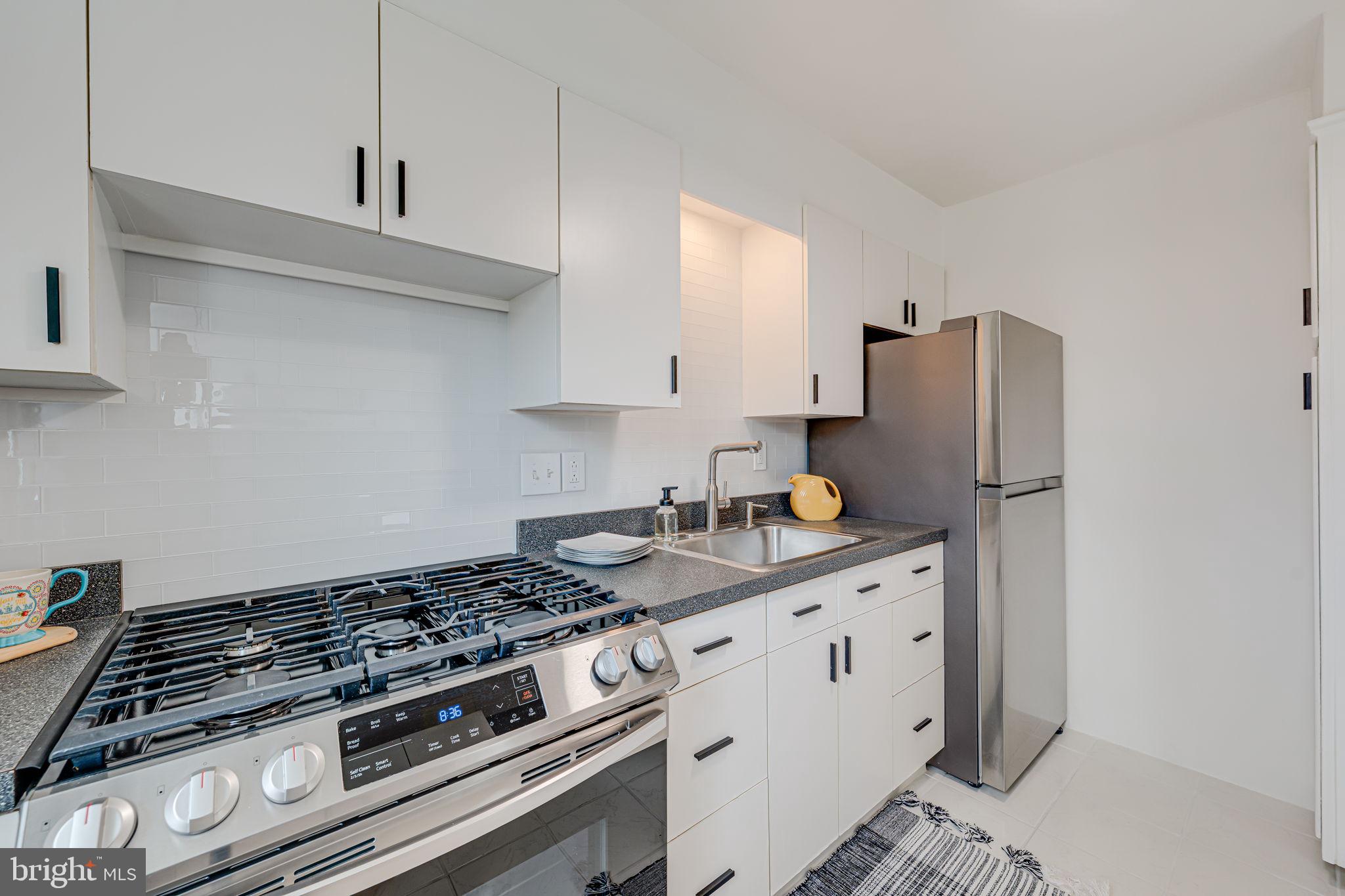 6510 Boulevard Vw #B1