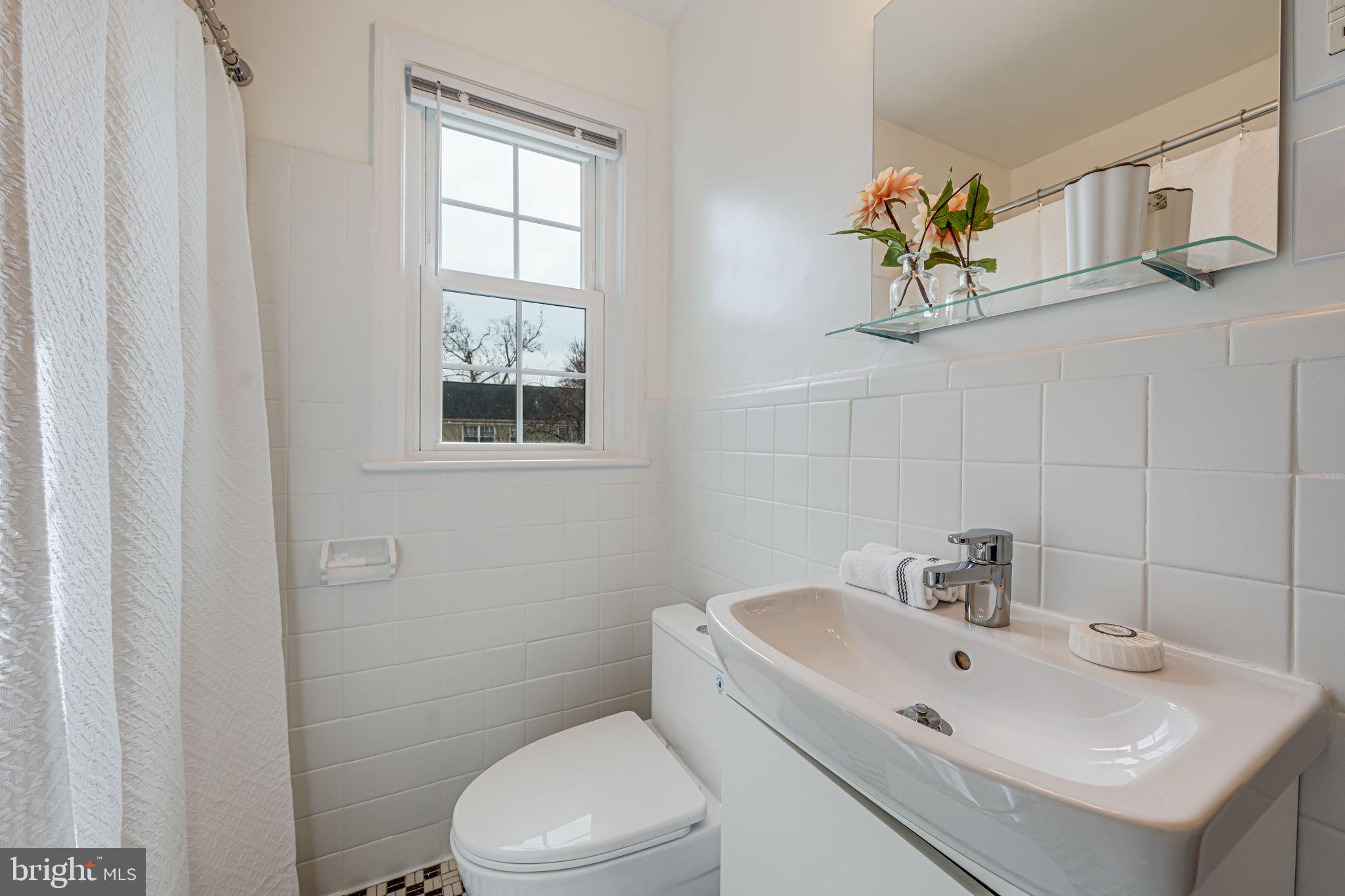 6510 Boulevard Vw #B1