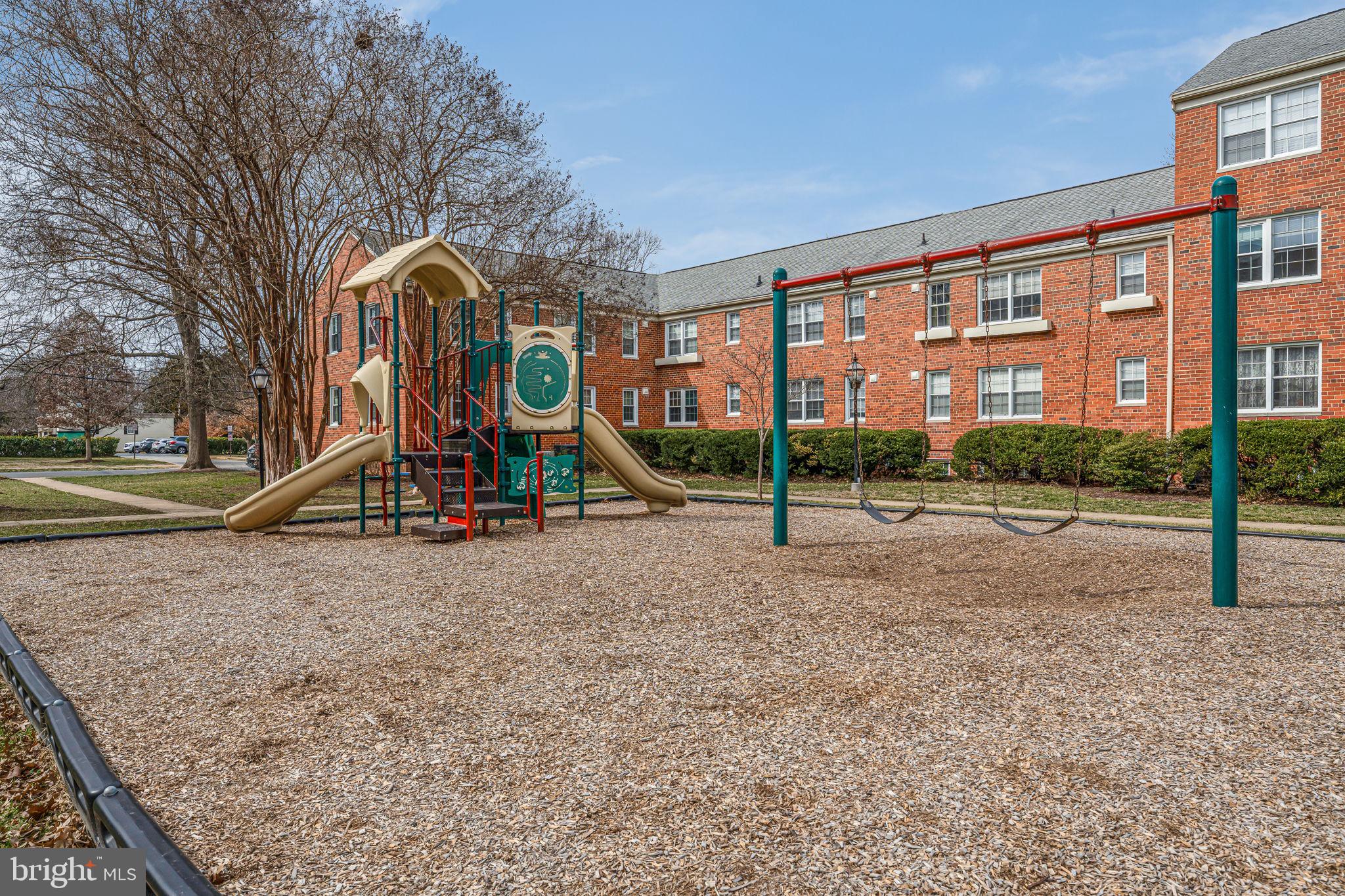 6510 Boulevard Vw #B1