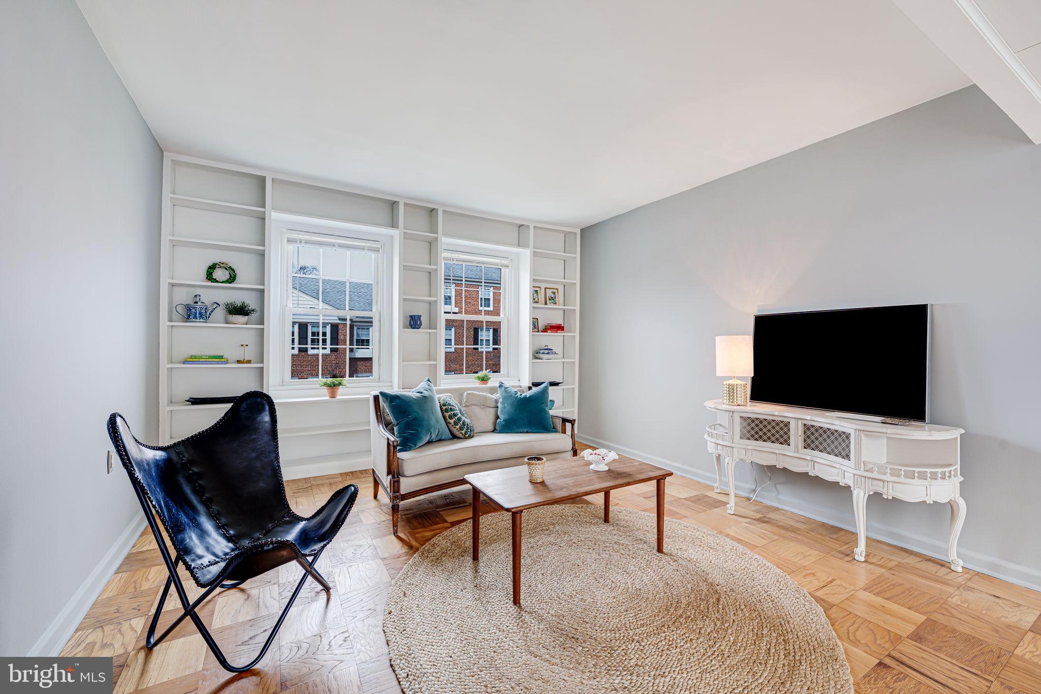 6510 Boulevard Vw #B1