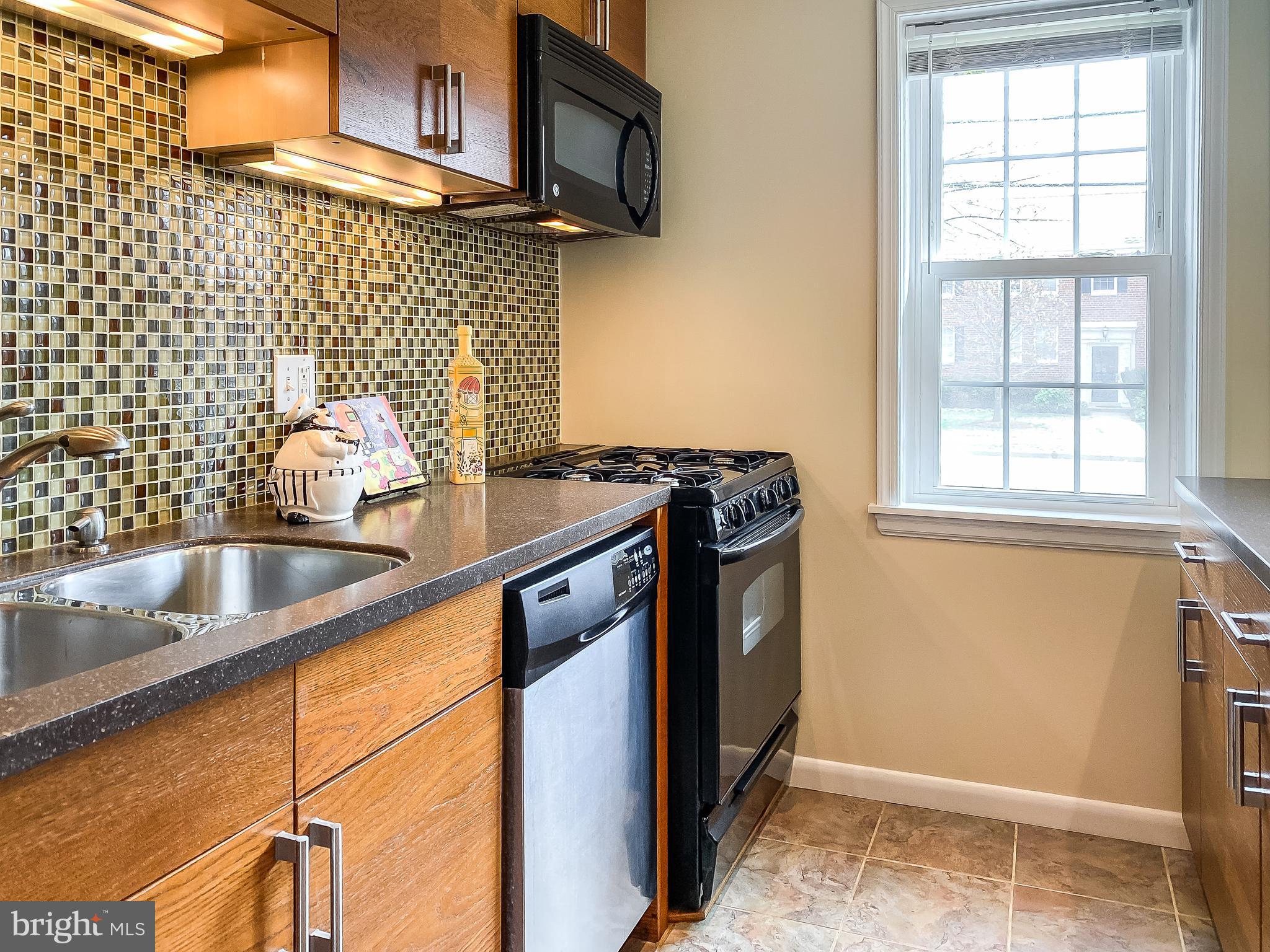 6604 Potomac Ave #A1