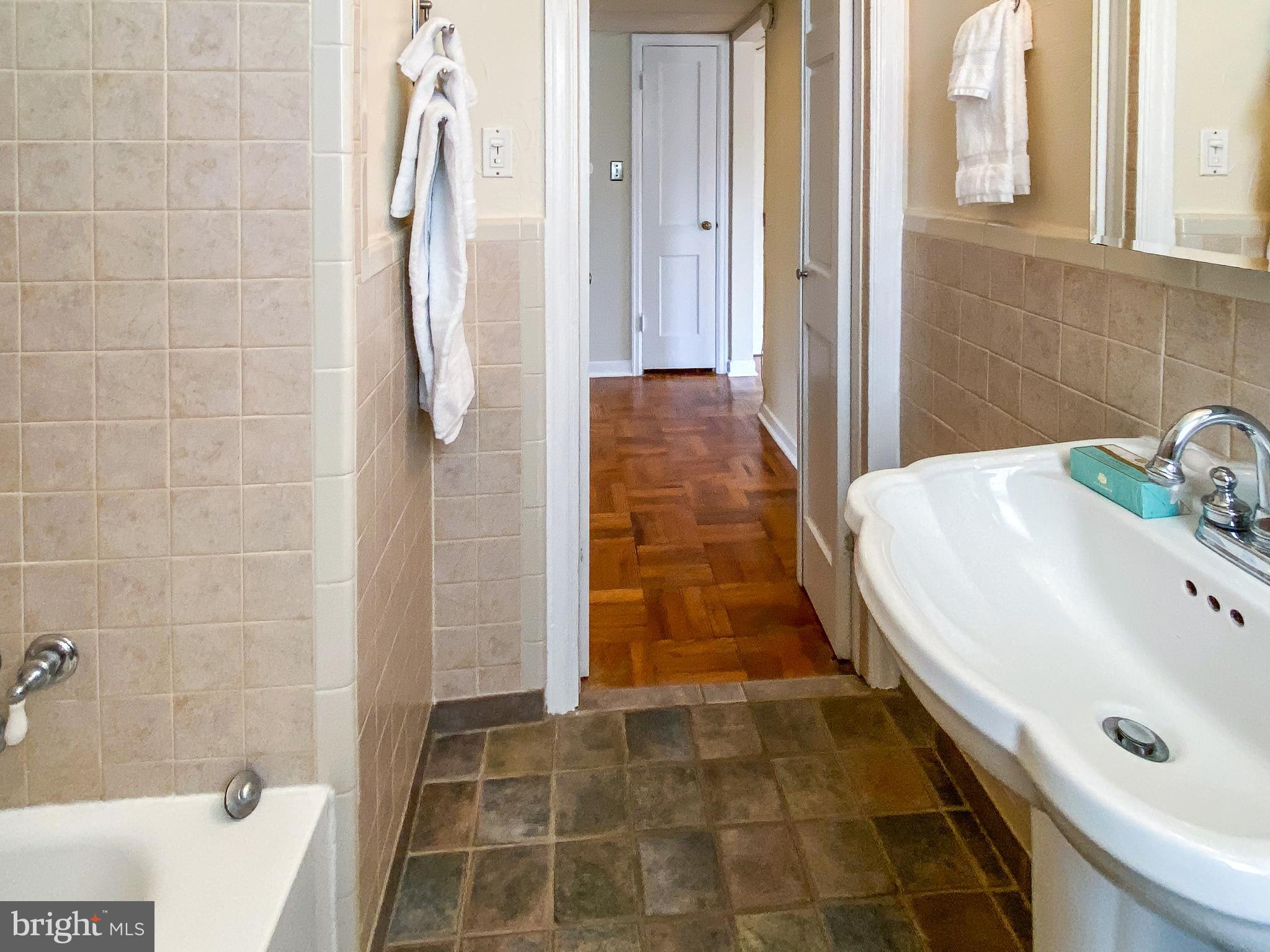 6604 Potomac Ave #A1