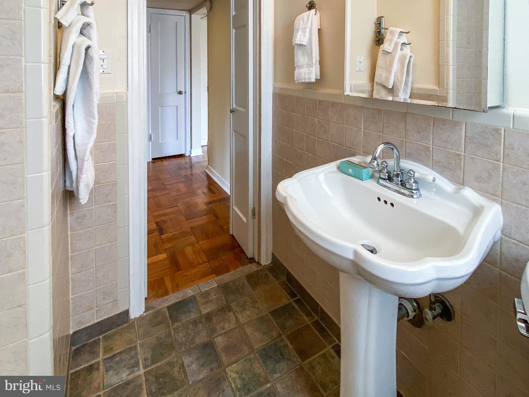 6604 Potomac Ave #A1