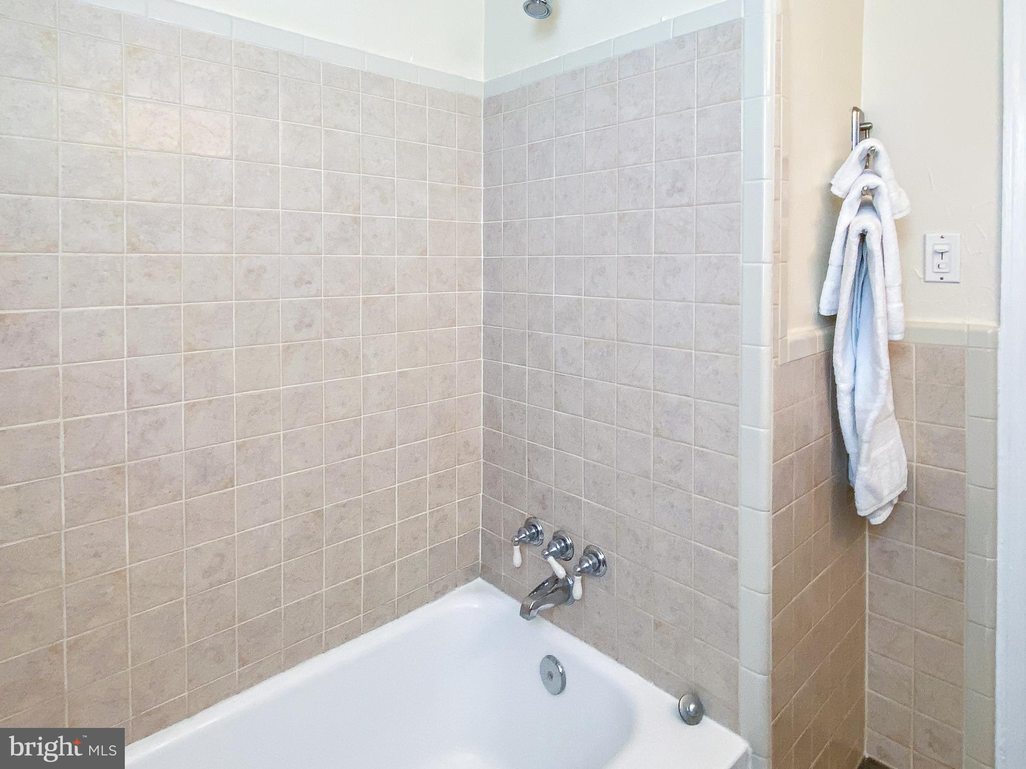 6604 Potomac Ave #A1