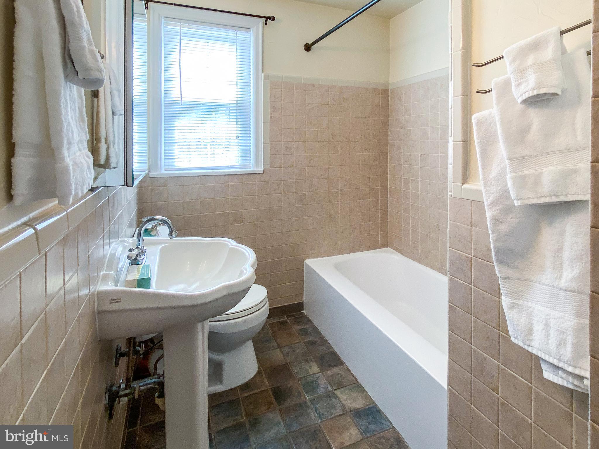 6604 Potomac Ave #A1