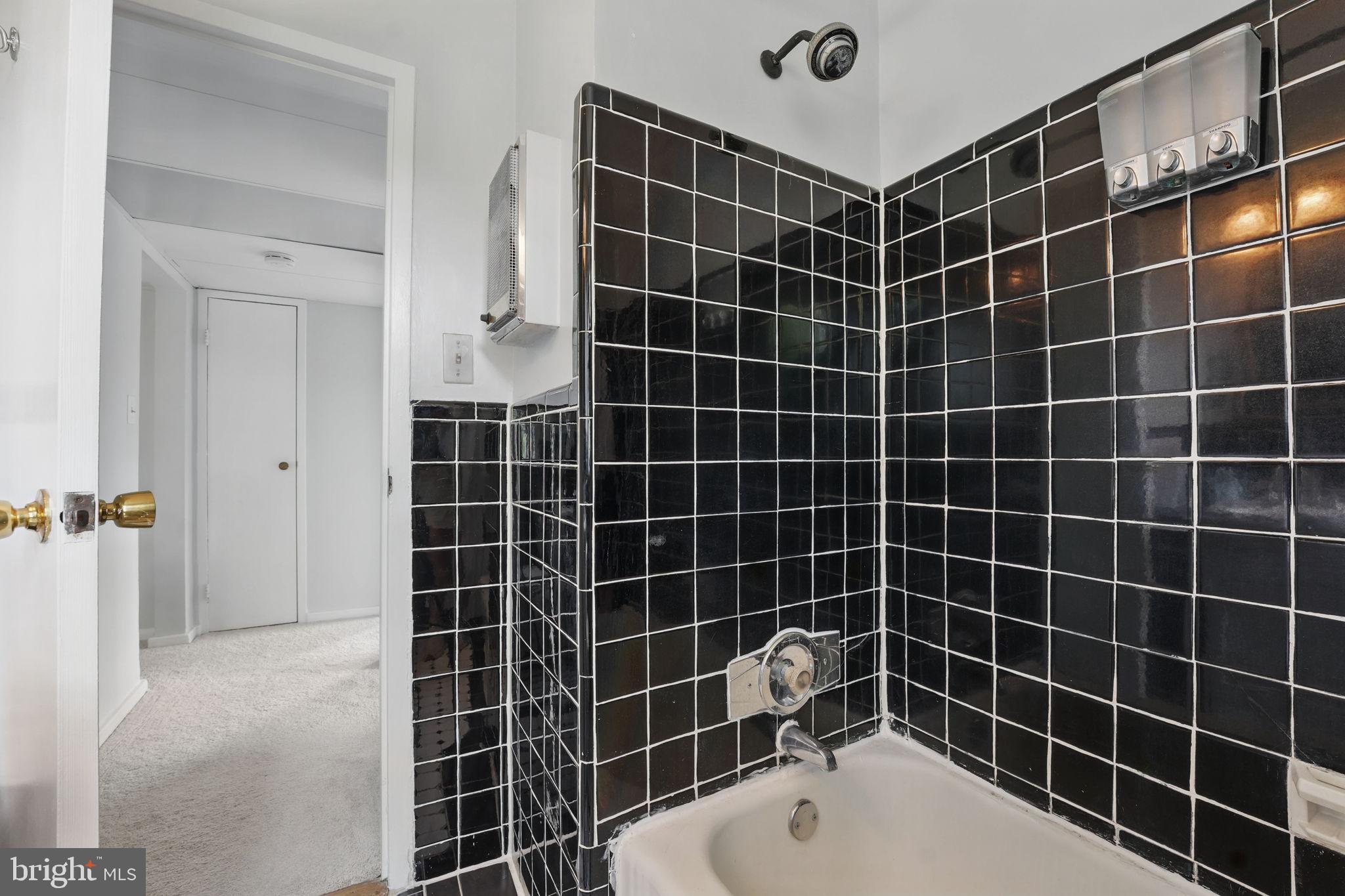 6618 Boulevard Vw #C1