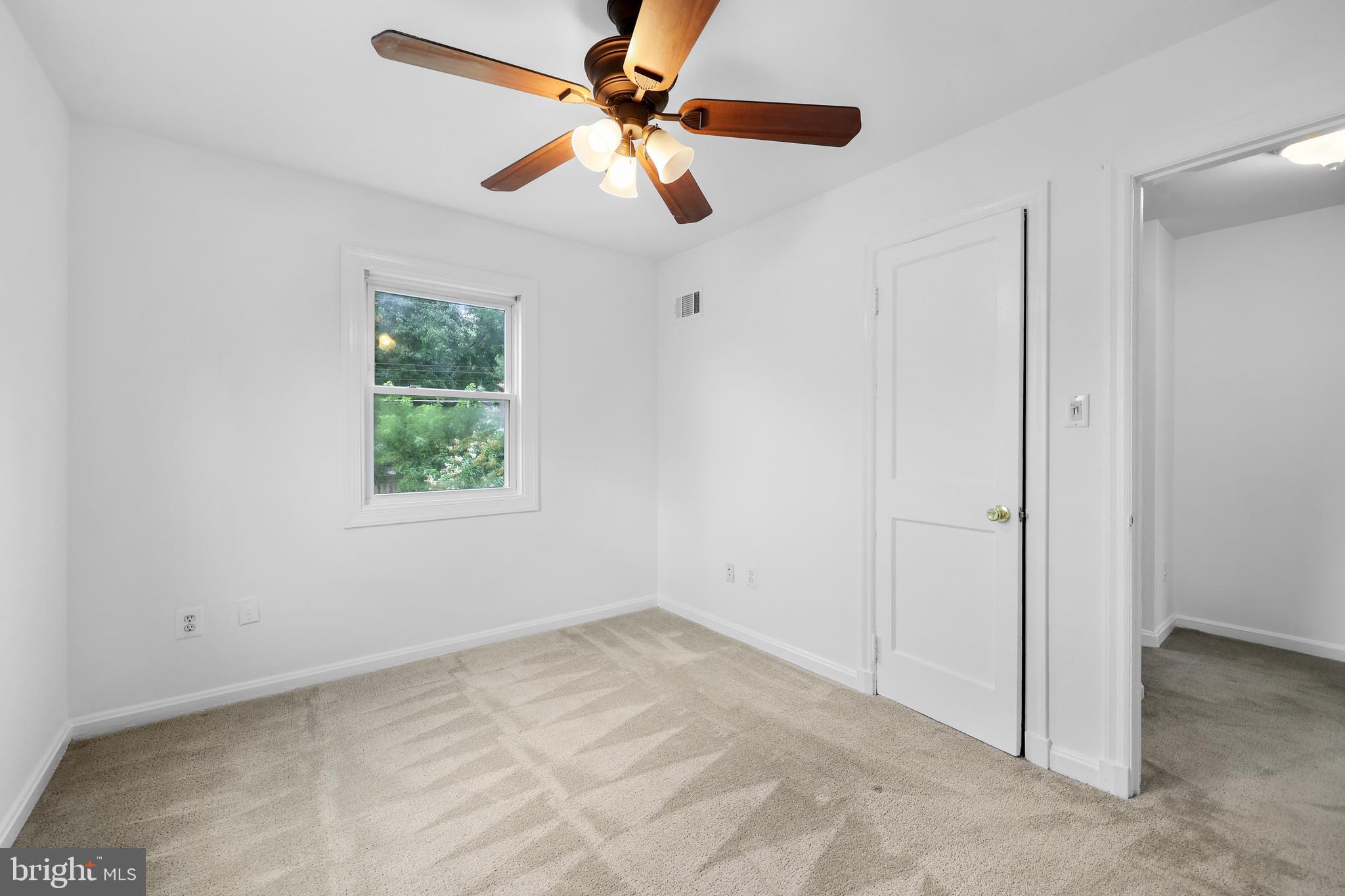 2109 ARLINGTON TERRACE