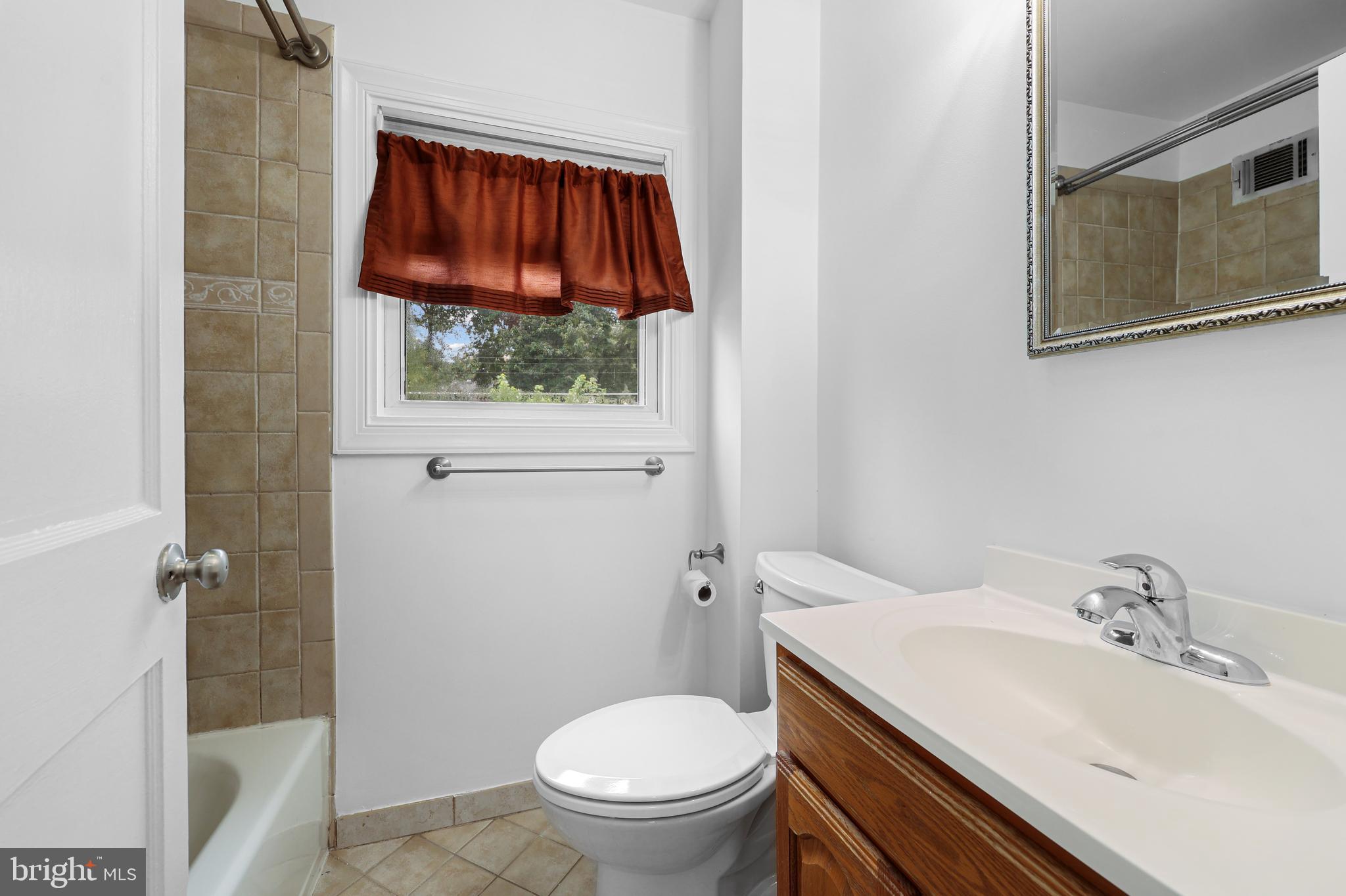 2109 ARLINGTON TERRACE