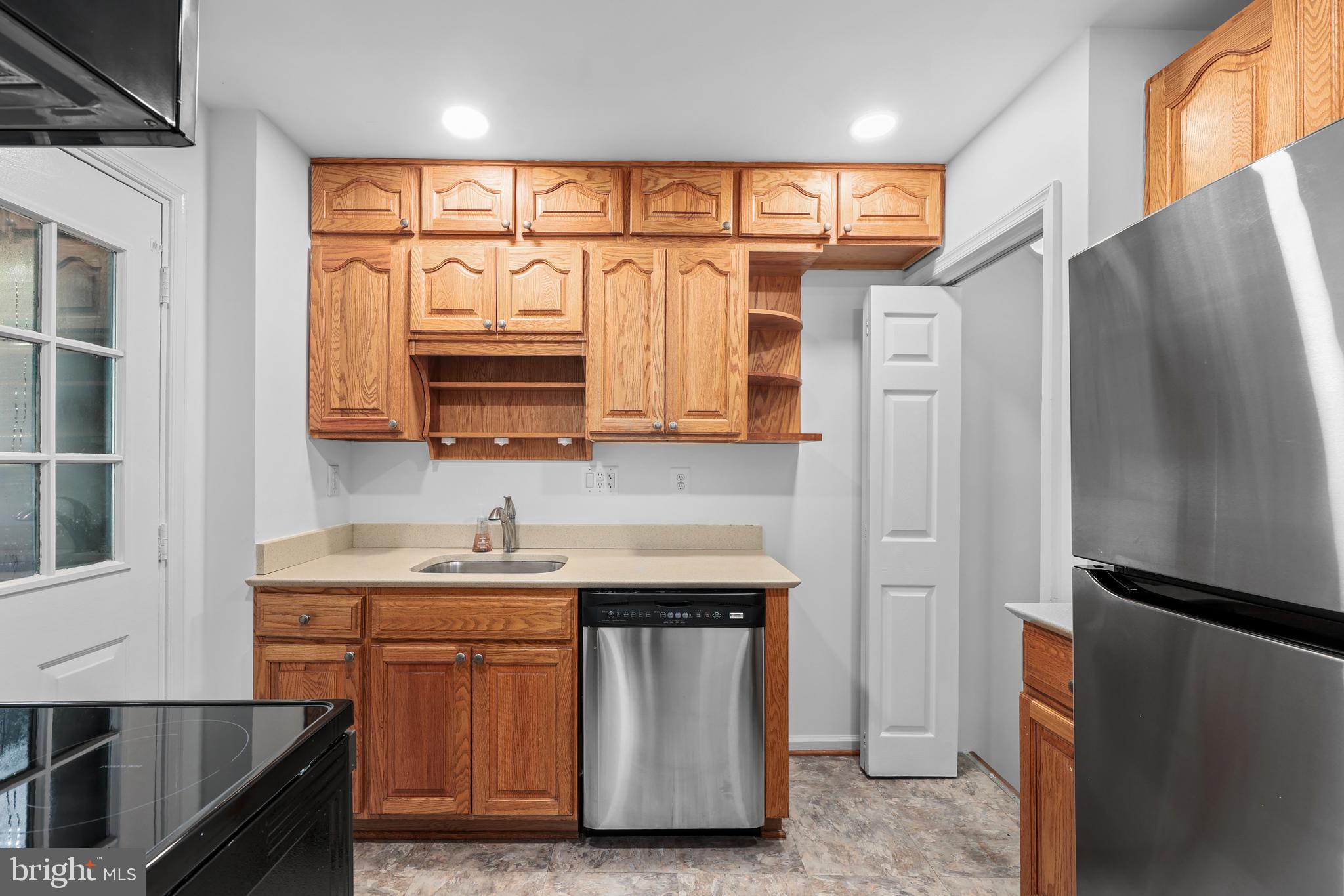 2109 ARLINGTON TERRACE