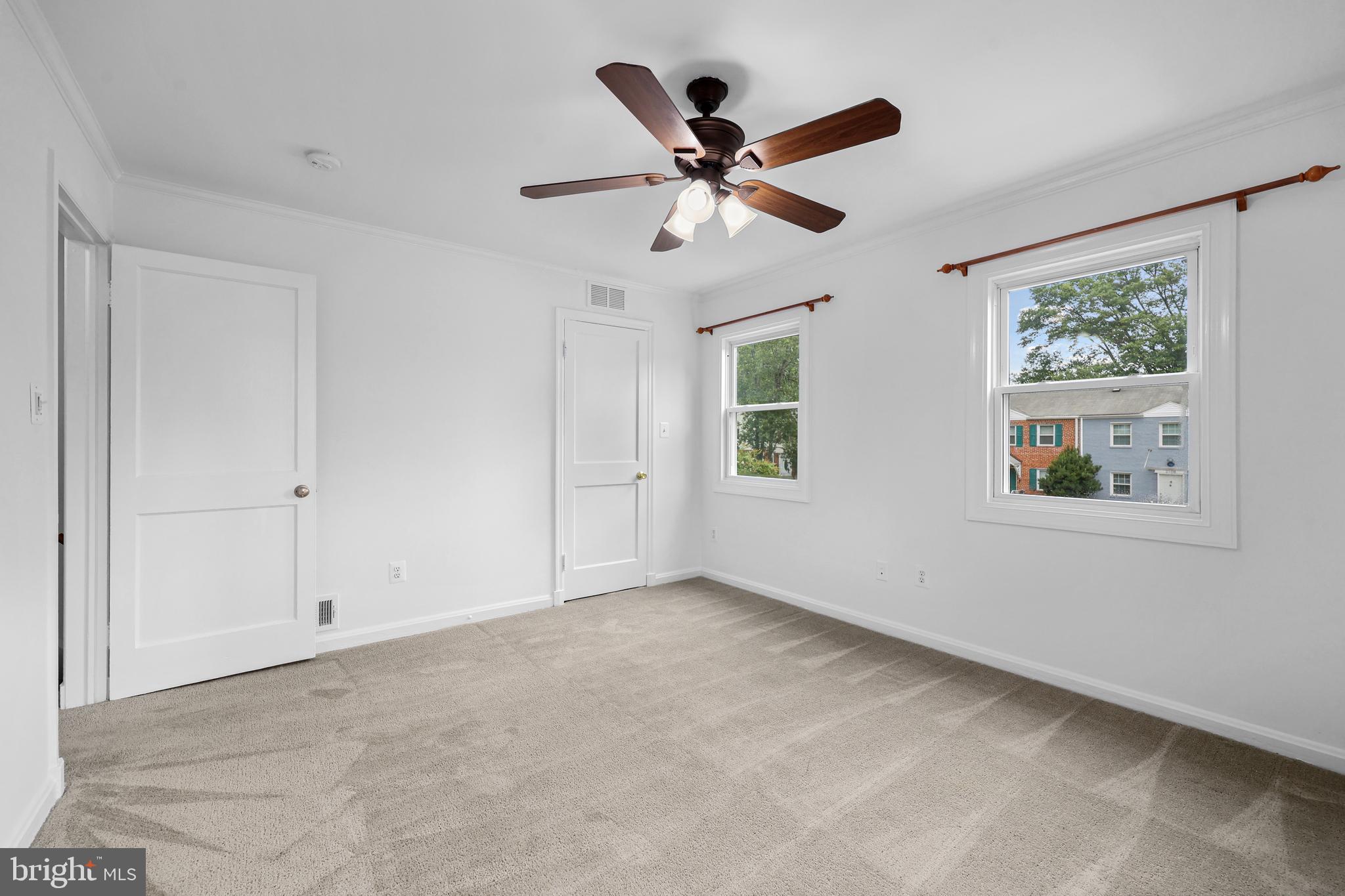 2109 ARLINGTON TERRACE