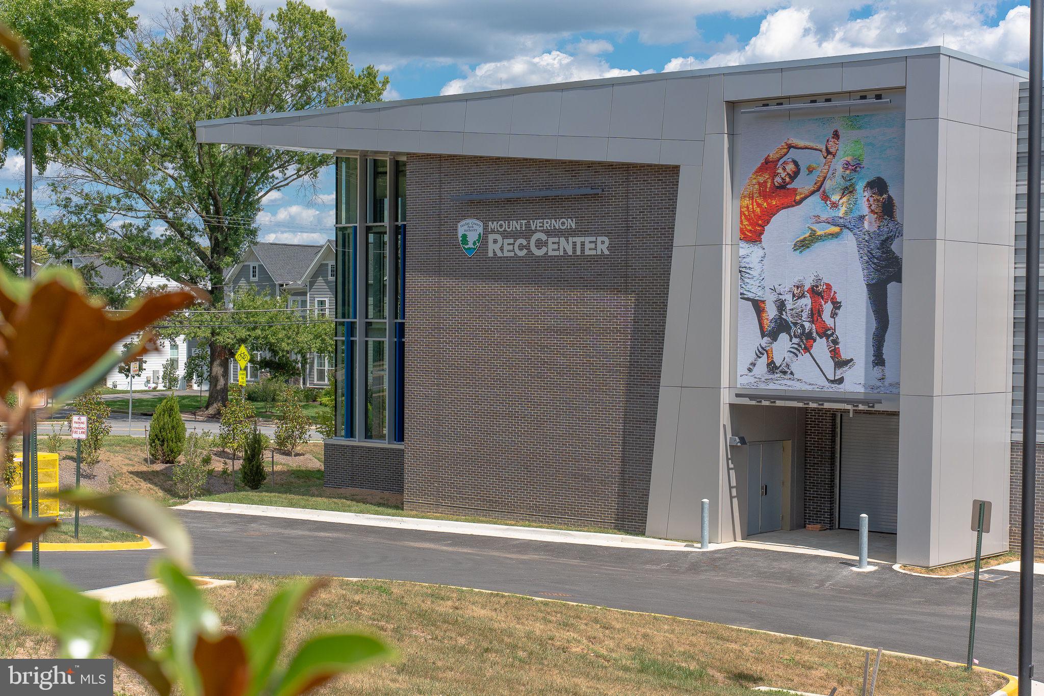 6725 W WAKEFIELD DRIVE B1