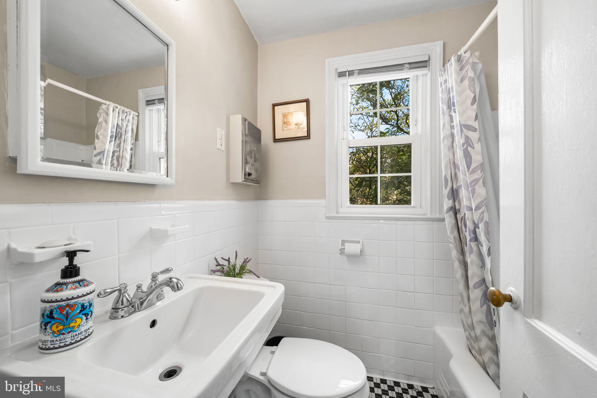 6725 W WAKEFIELD DRIVE B1