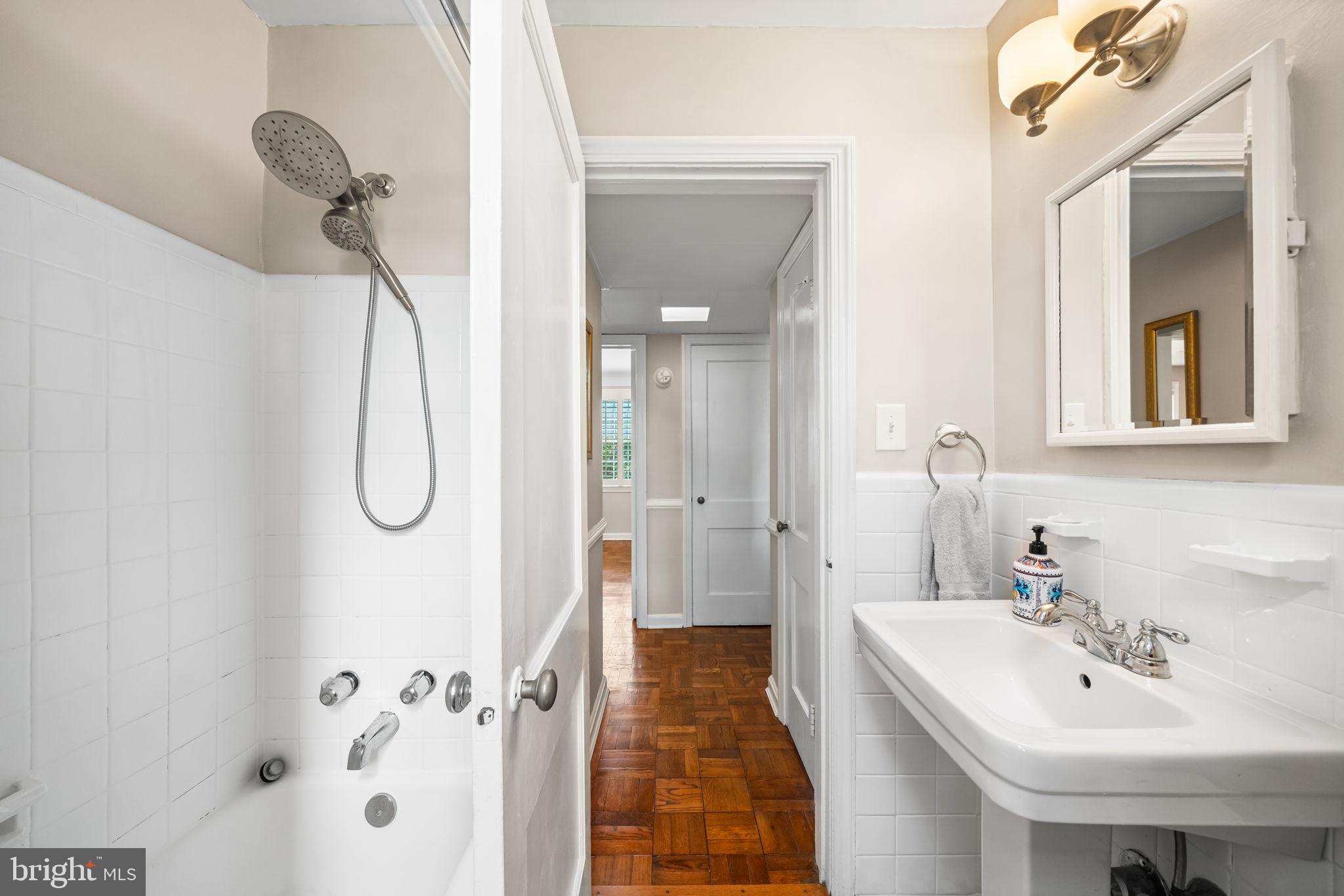 6725 W WAKEFIELD DRIVE B1