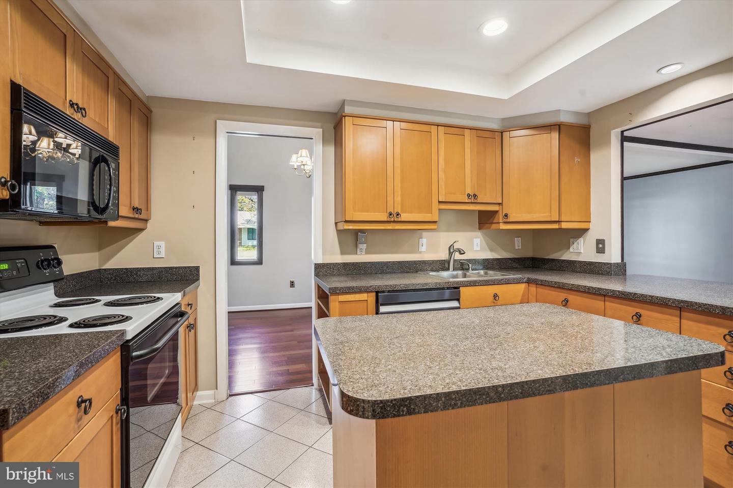 114 HOPELAND LN