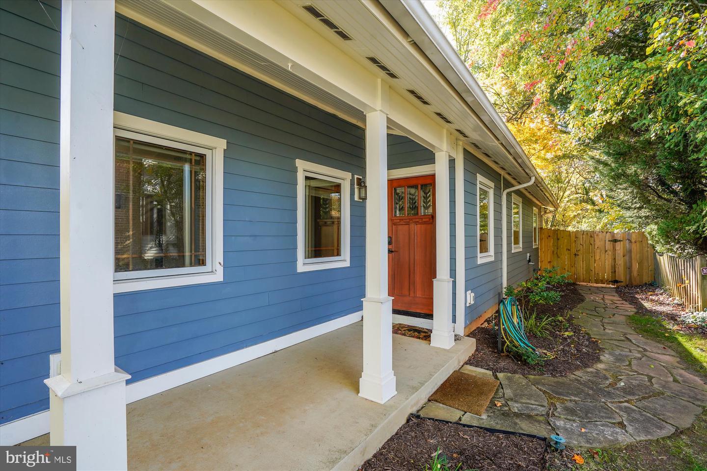 114 HOPELAND LN