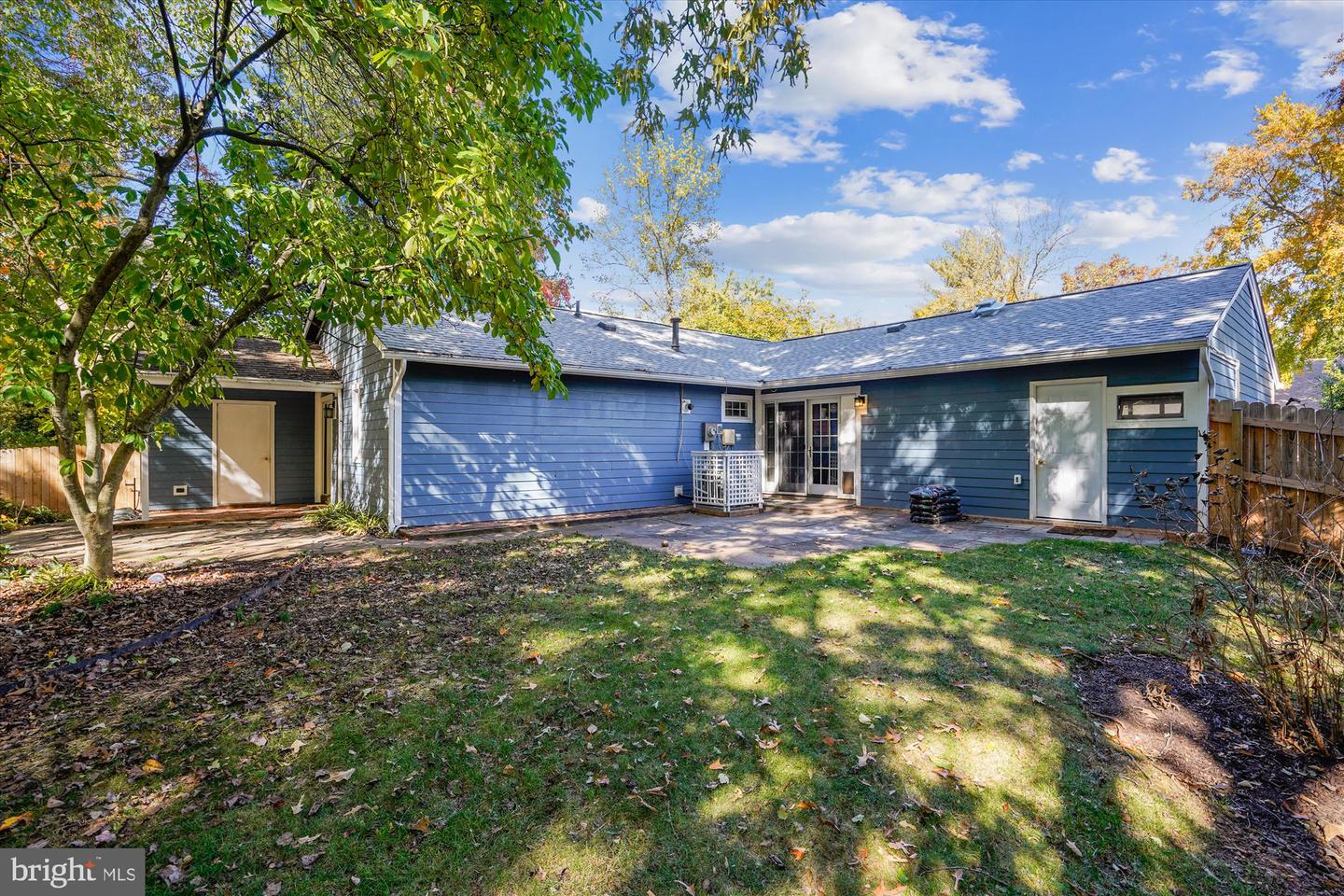 114 HOPELAND LN