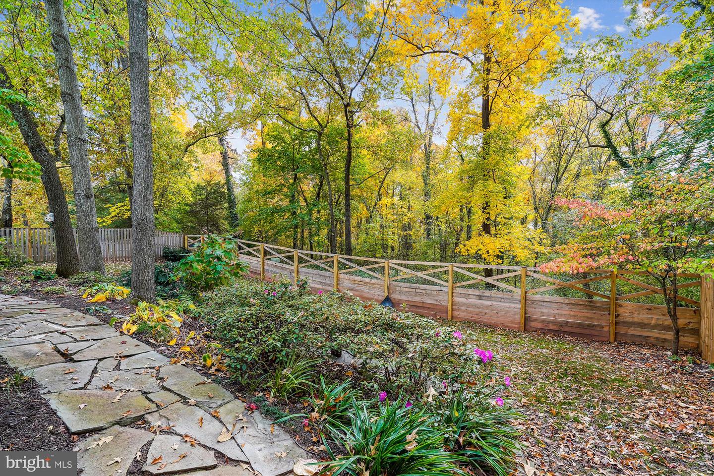 114 HOPELAND LN