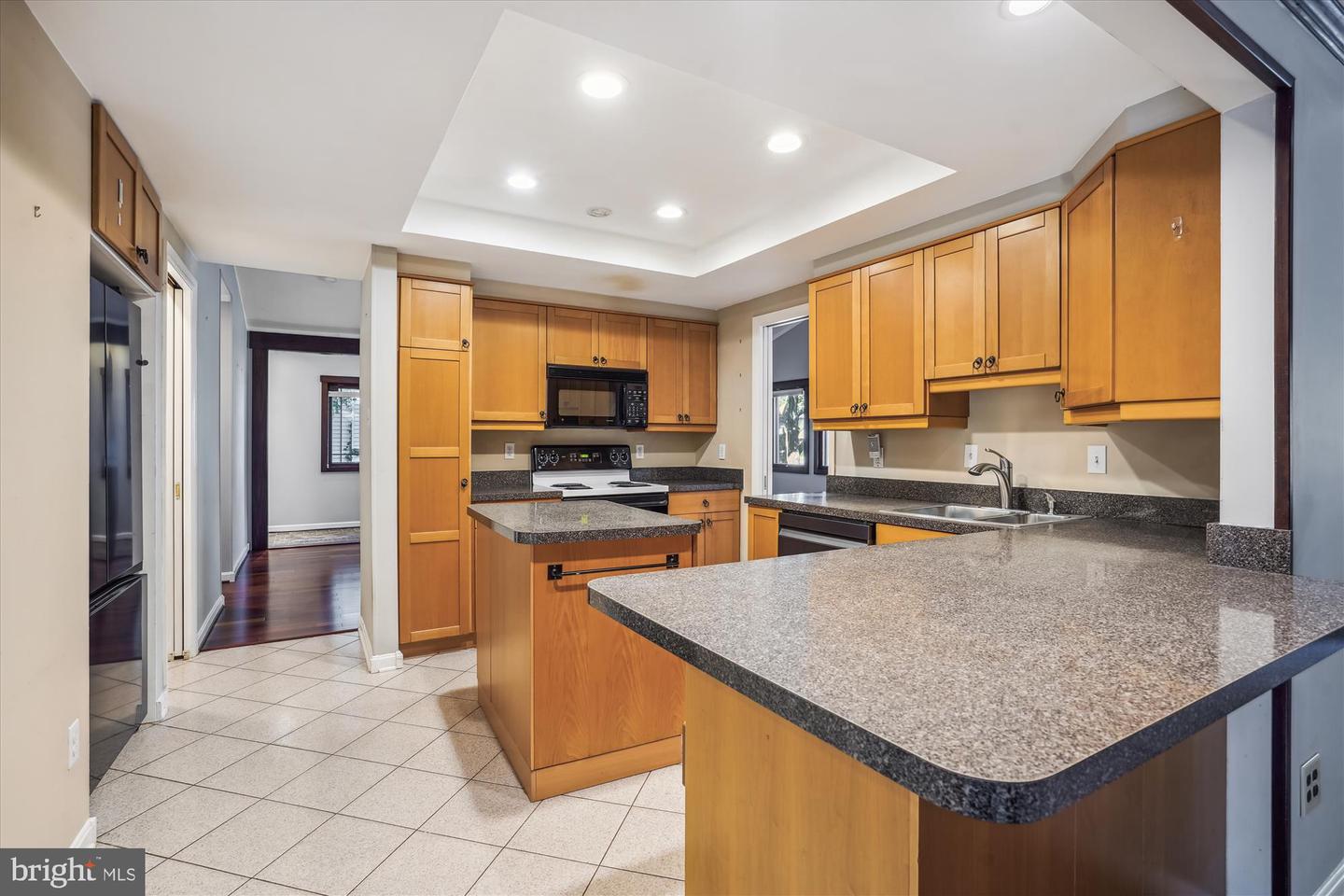 114 HOPELAND LN