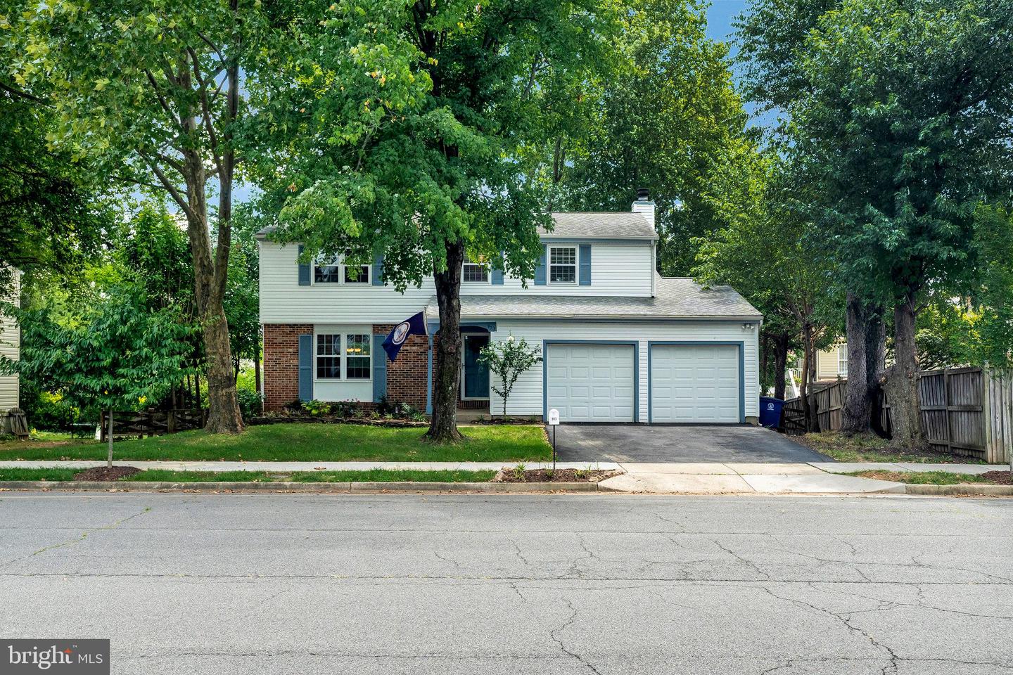 903 Marshall Dr NE