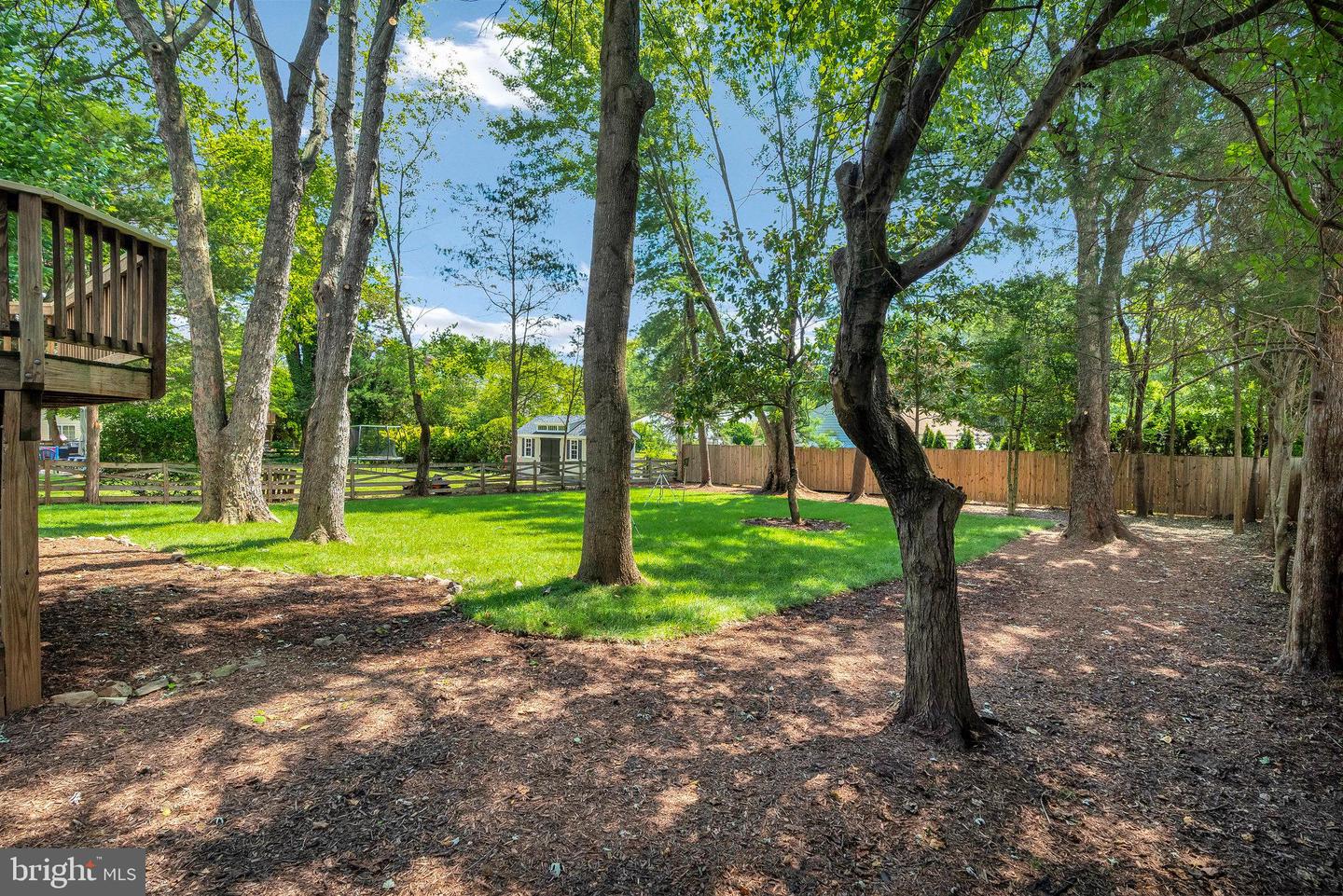 903 Marshall Dr NE