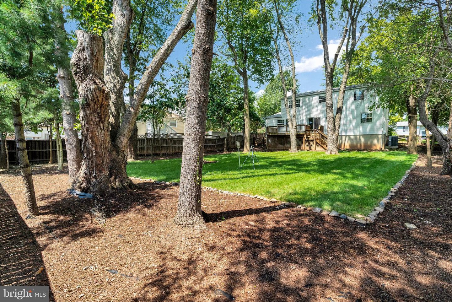 903 Marshall Dr NE