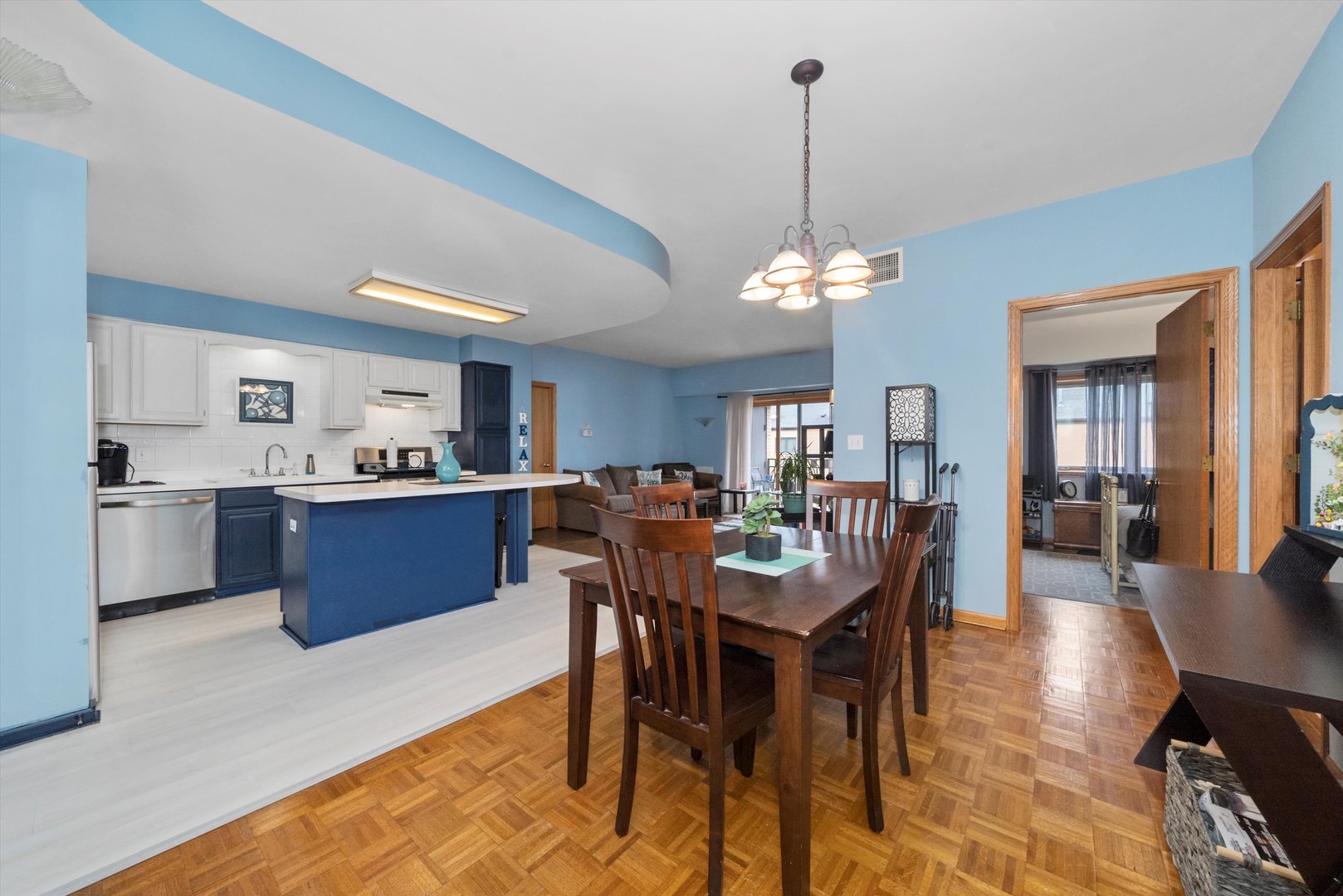 7420 W LAWRENCE Avenue Unit: 410