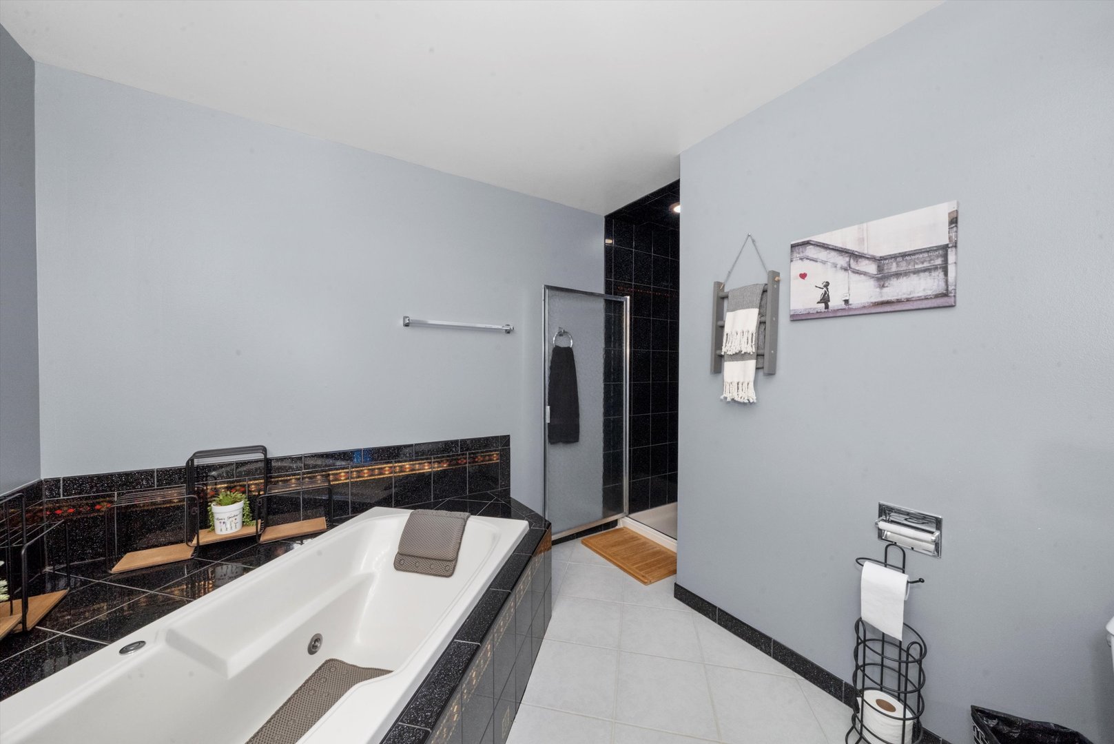 7420 W LAWRENCE Avenue Unit: 410