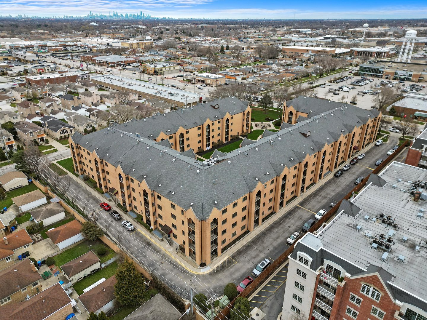 7420 W LAWRENCE Avenue Unit: 410