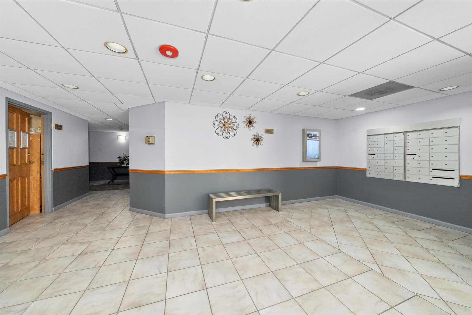 7420 W LAWRENCE Avenue Unit: 410