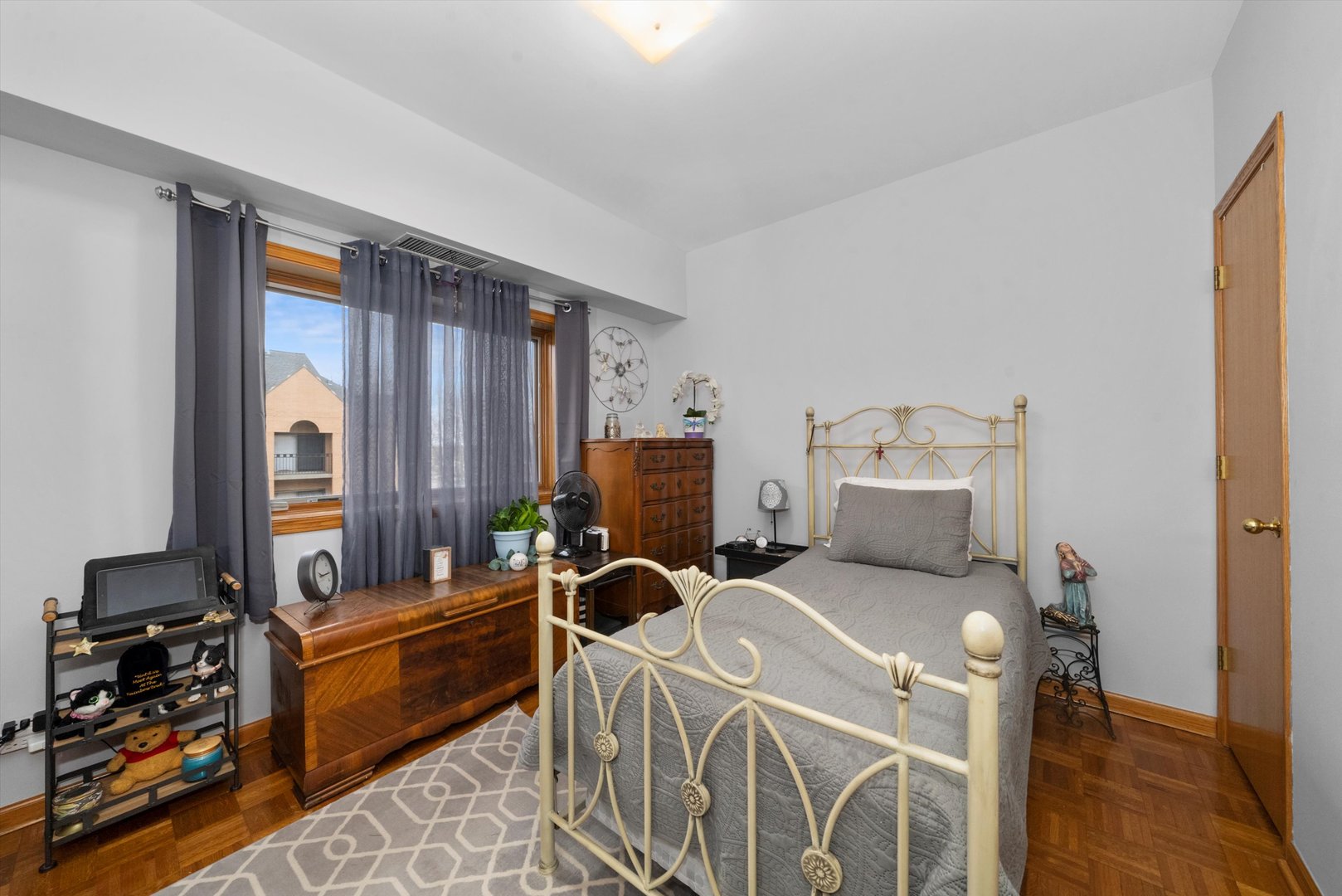 7420 W LAWRENCE Avenue Unit: 410
