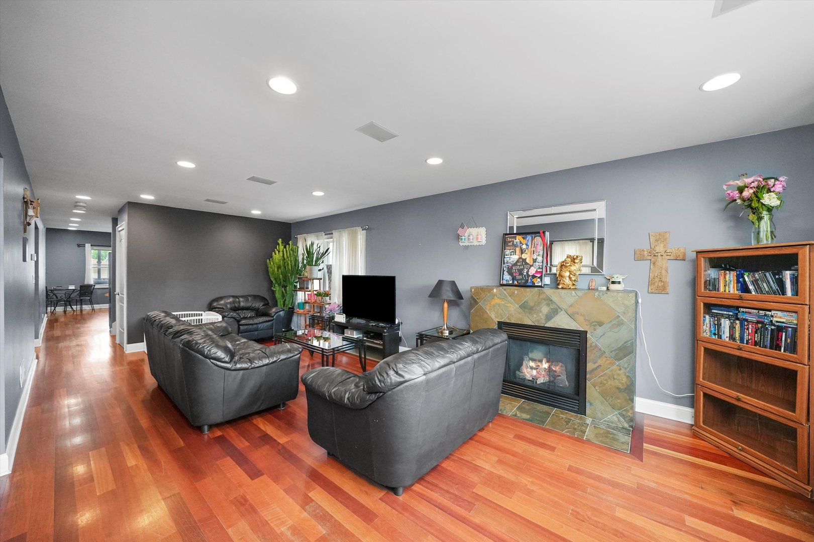 3829 N Nordica Avenue