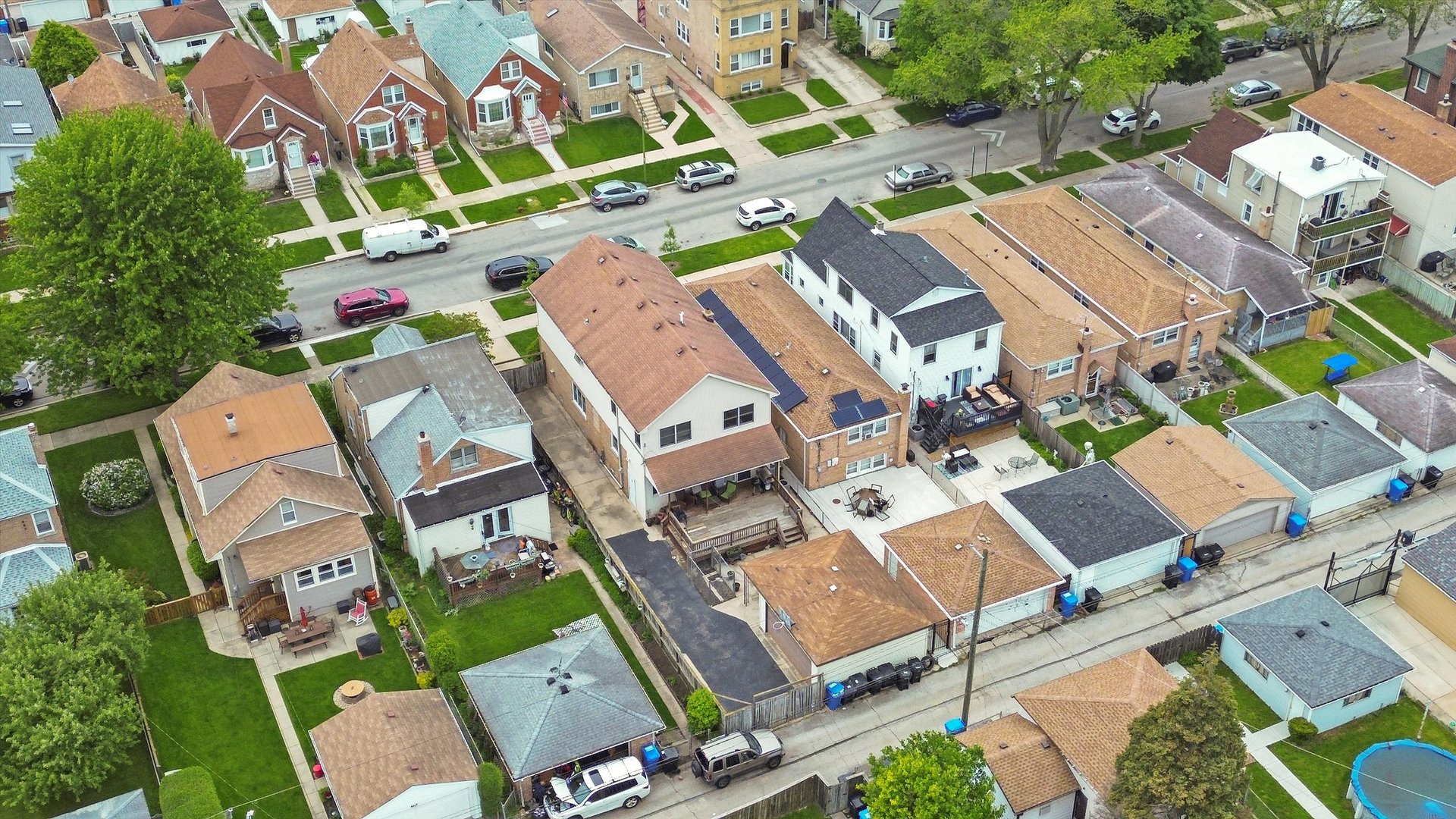 3829 N Nordica Avenue