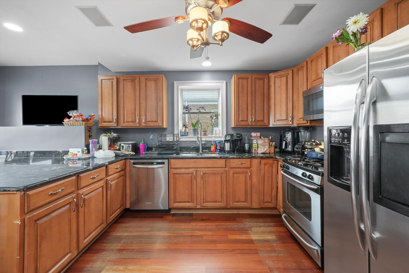 3829 N Nordica Avenue