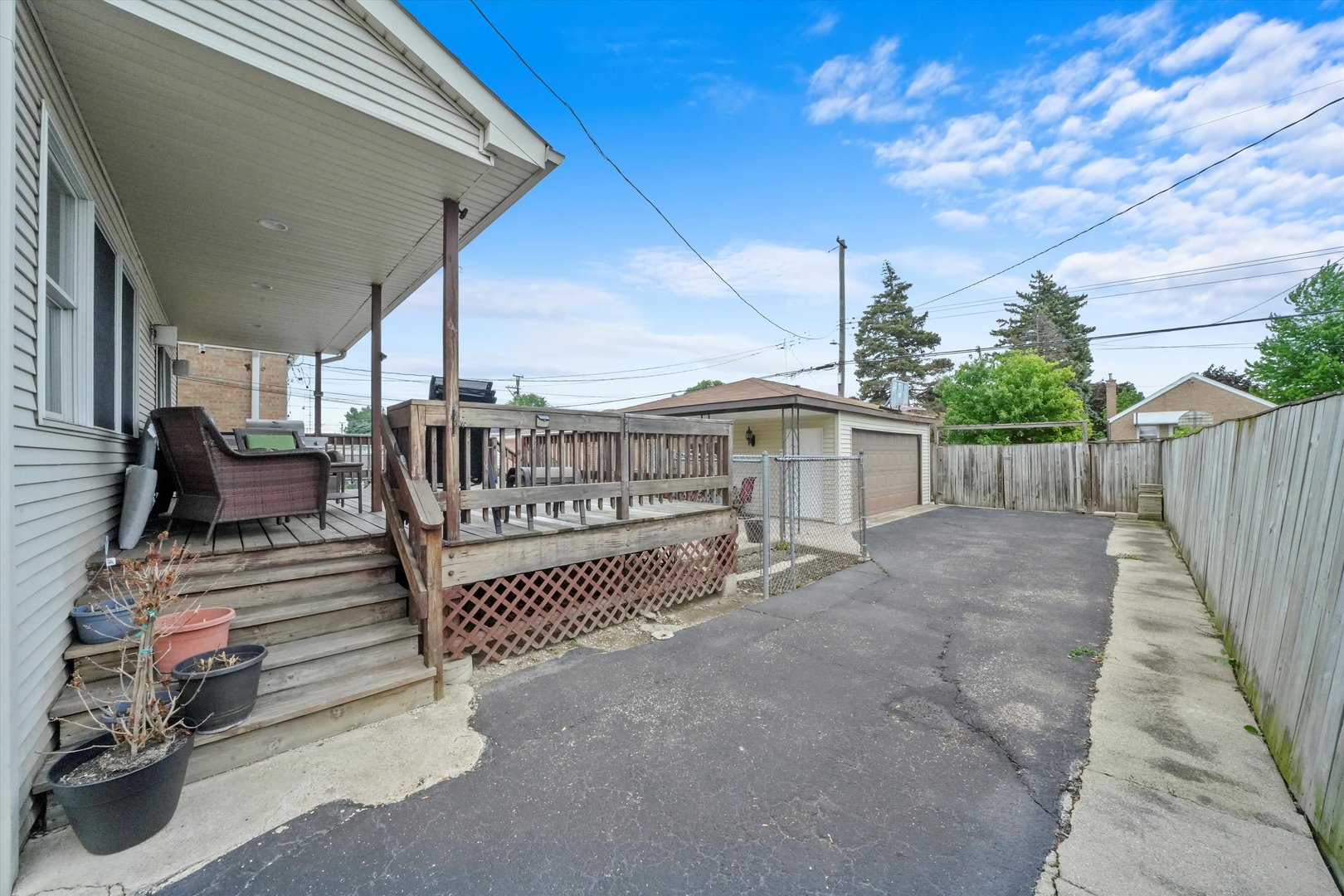 3829 N Nordica Avenue