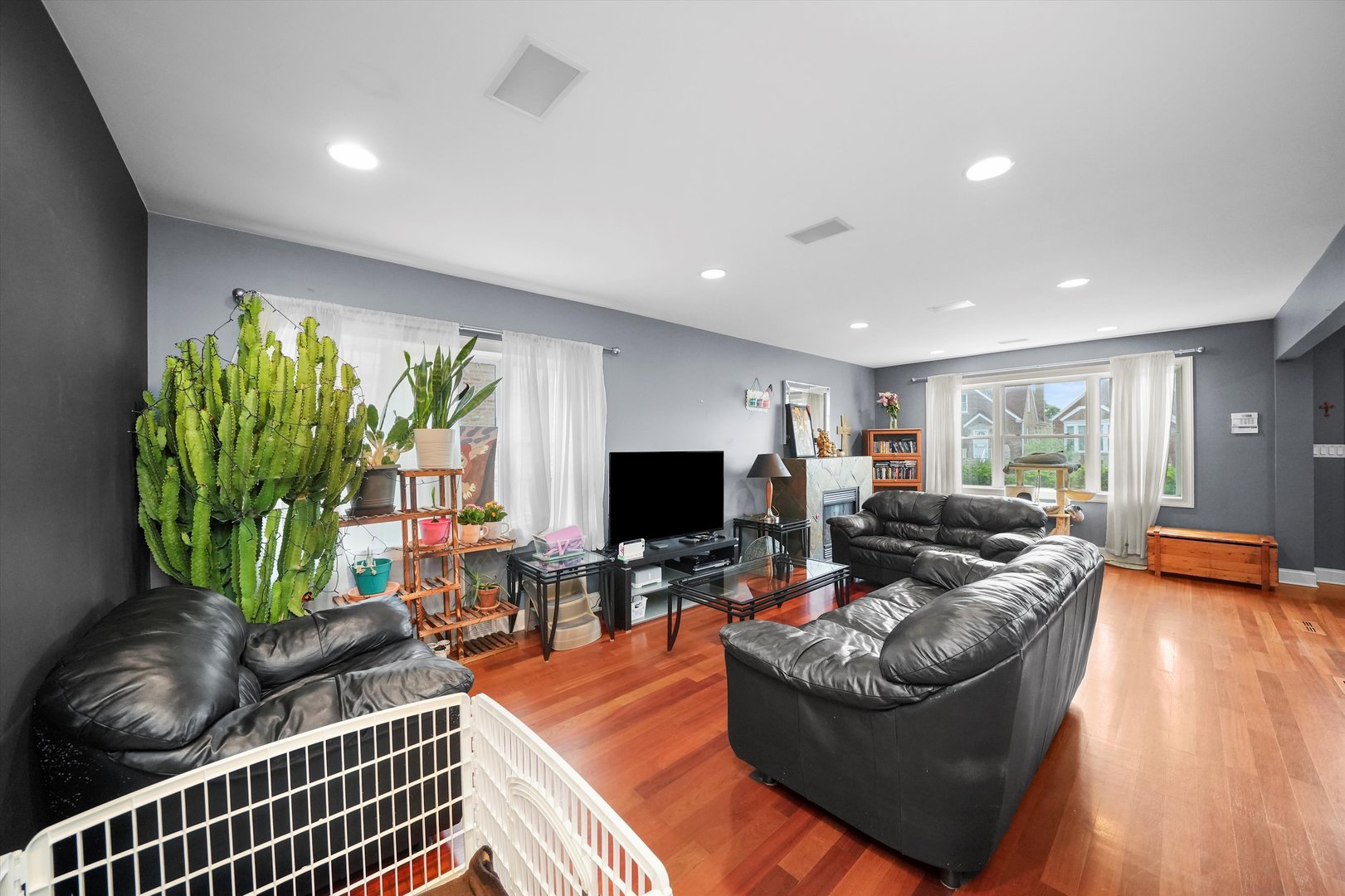 3829 N Nordica Avenue