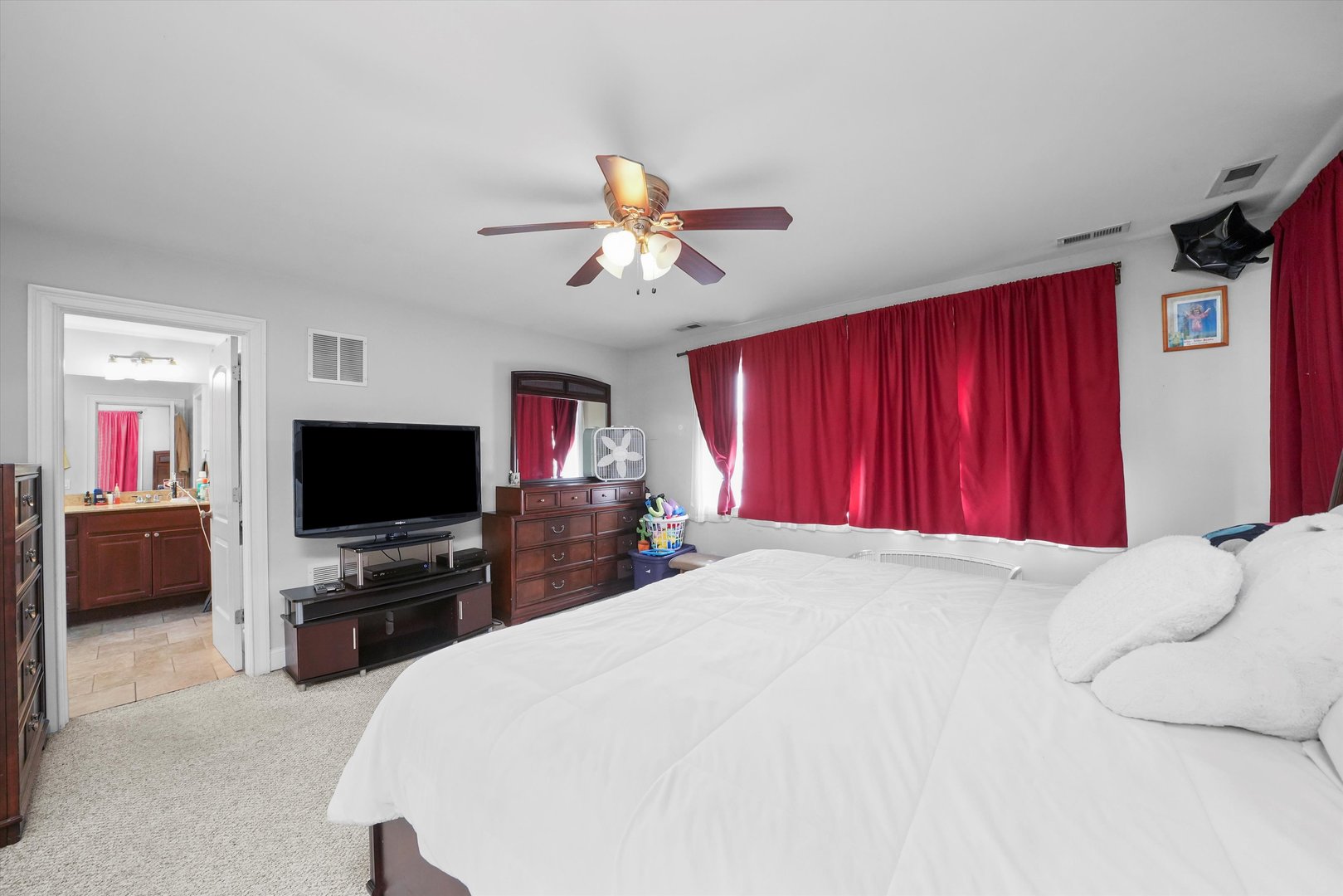 3829 N Nordica Avenue