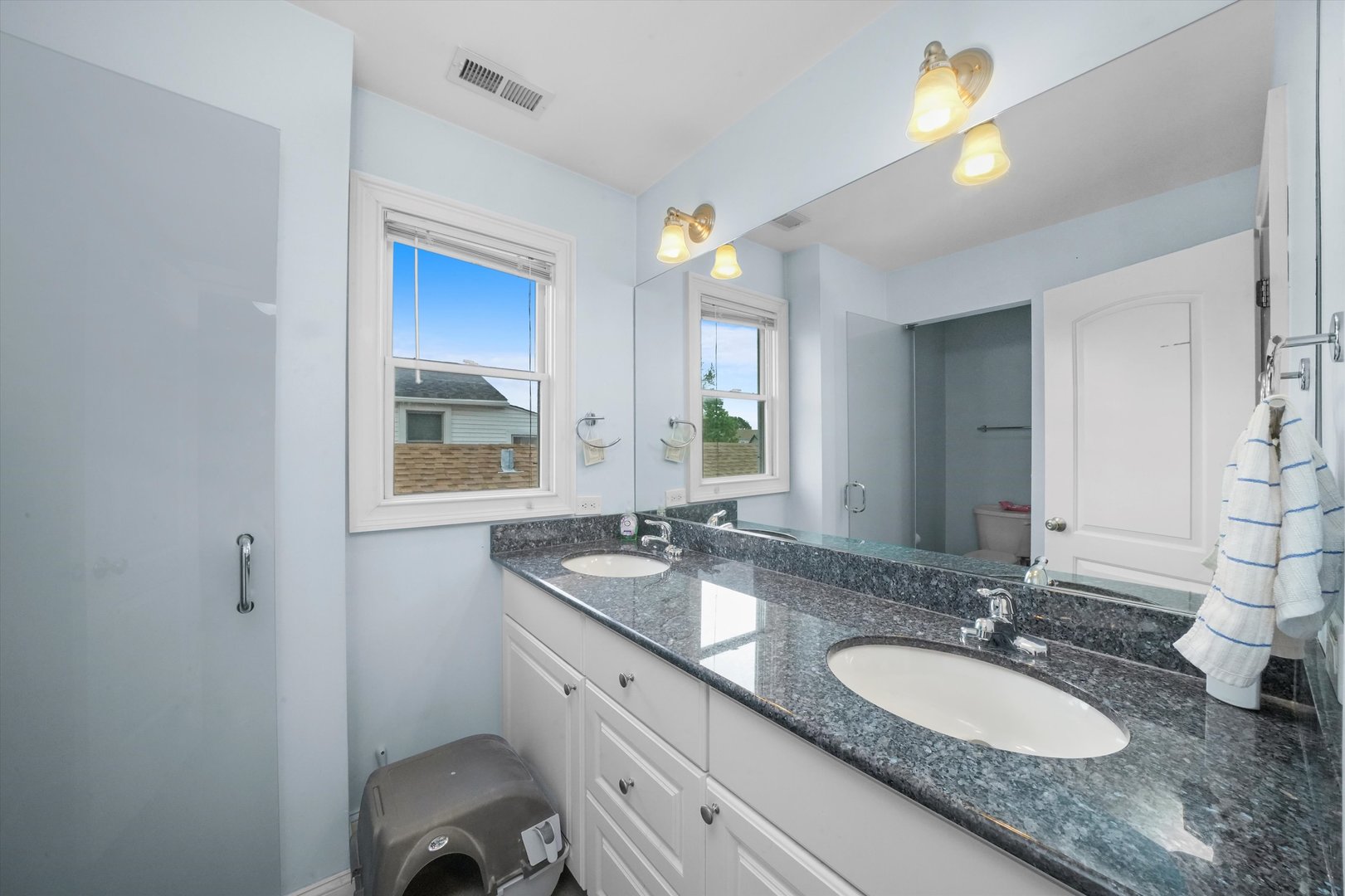 3829 N Nordica Avenue