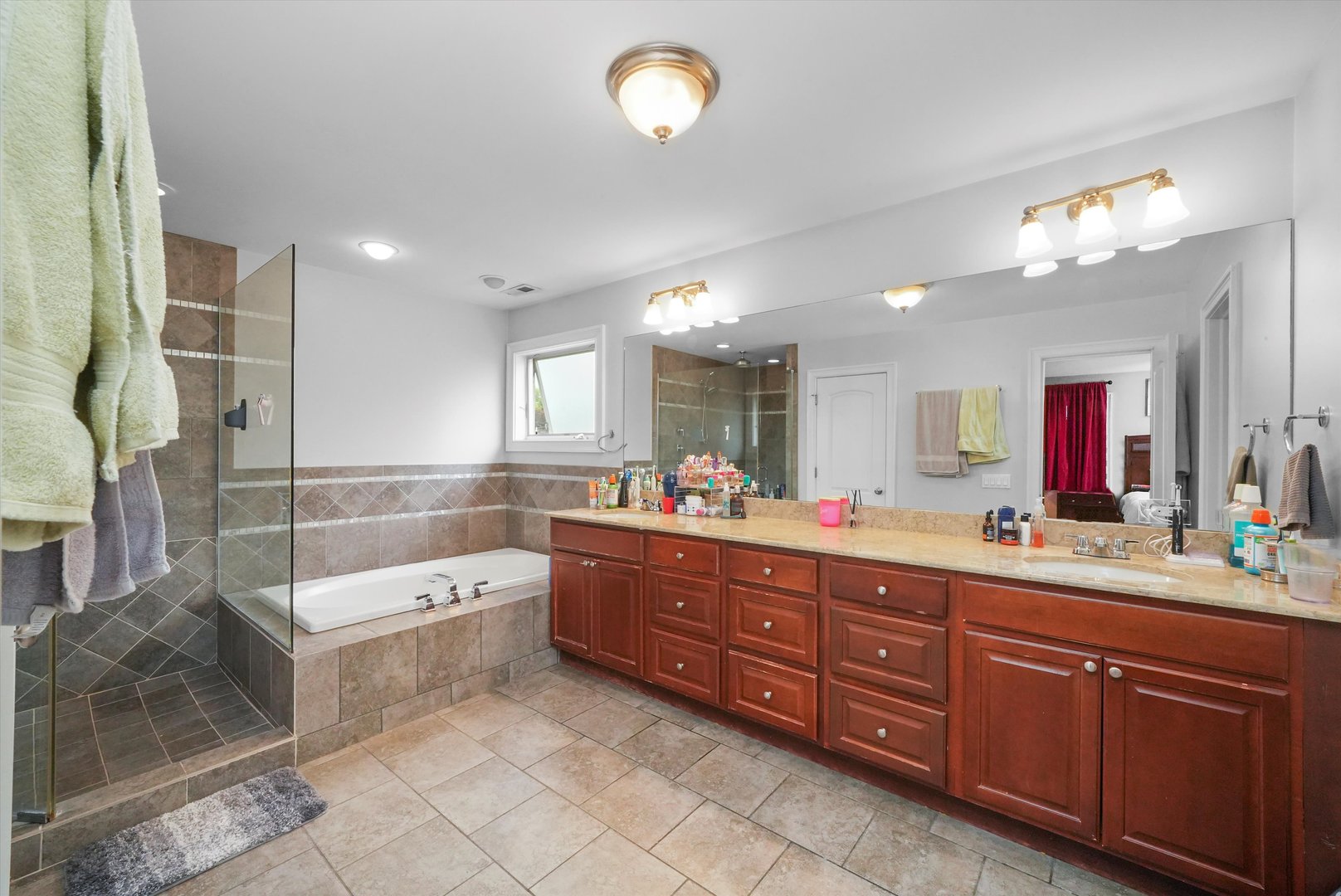 3829 N Nordica Avenue