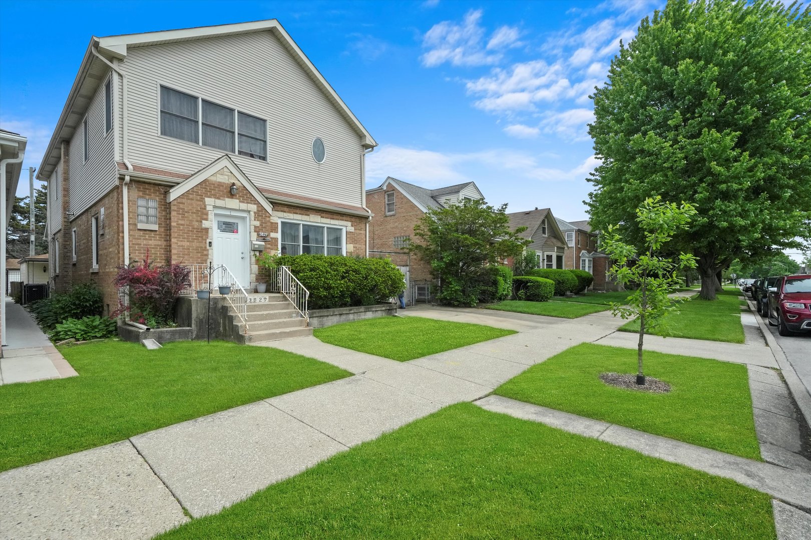 3829 N Nordica Avenue