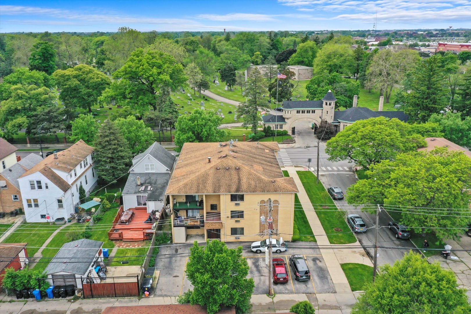 3821 N Narragansett Avenue Unit: 3SW