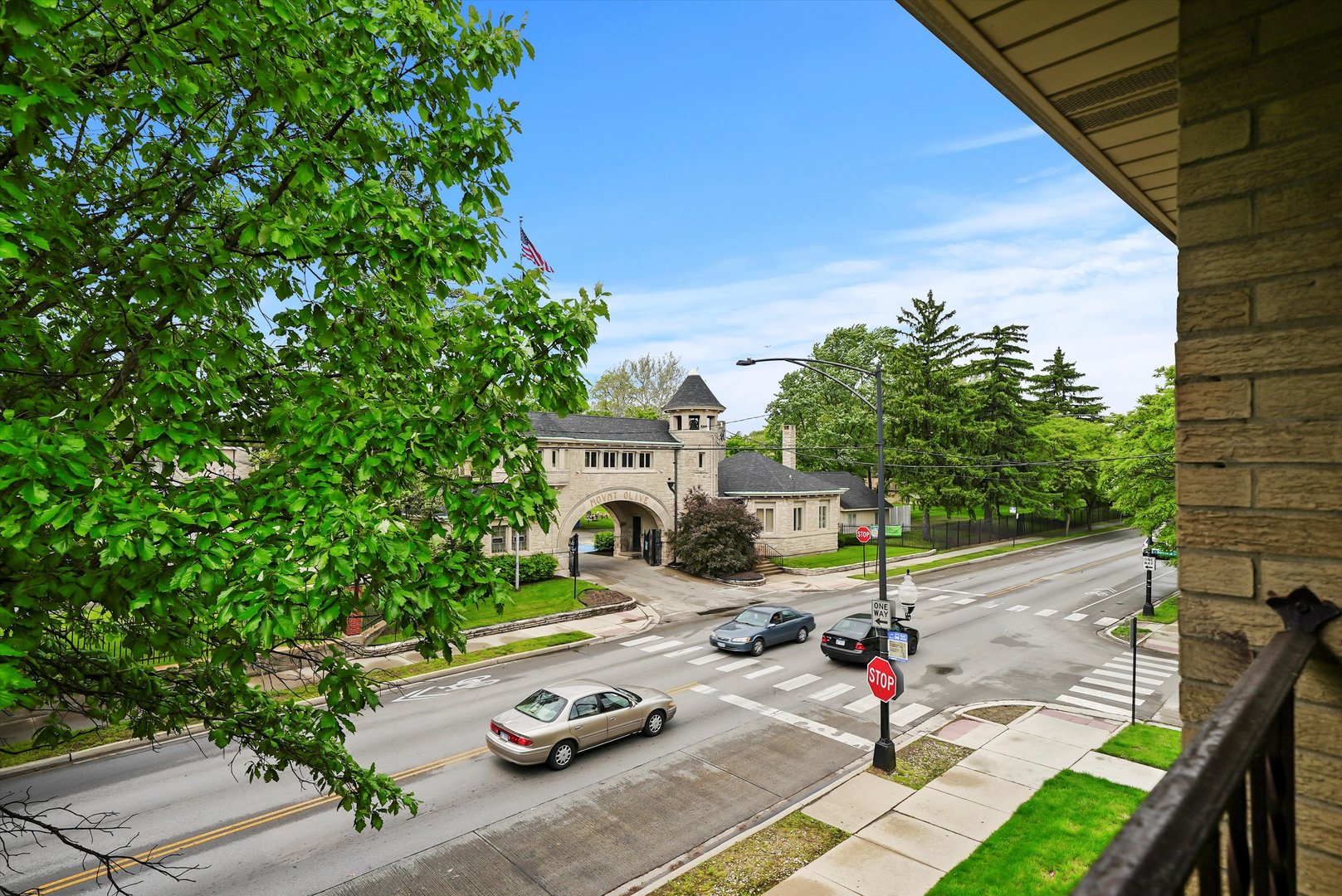 3821 N Narragansett Avenue Unit: 3SW