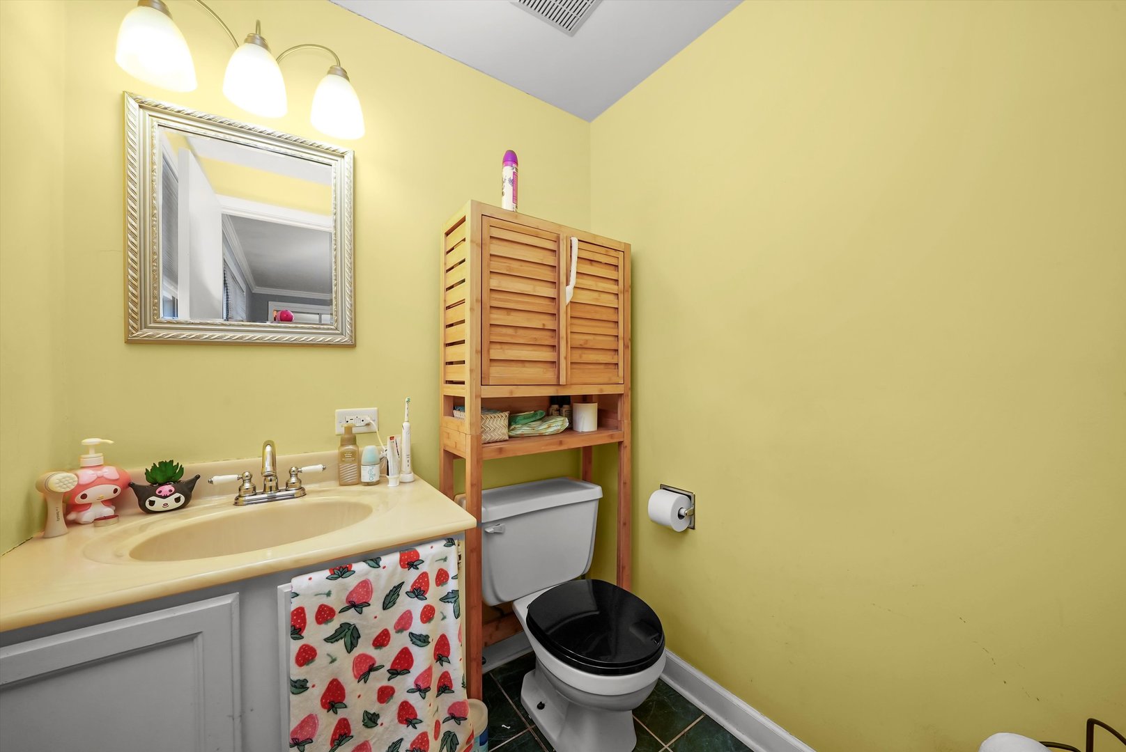 3821 N Narragansett Avenue Unit: 3SW