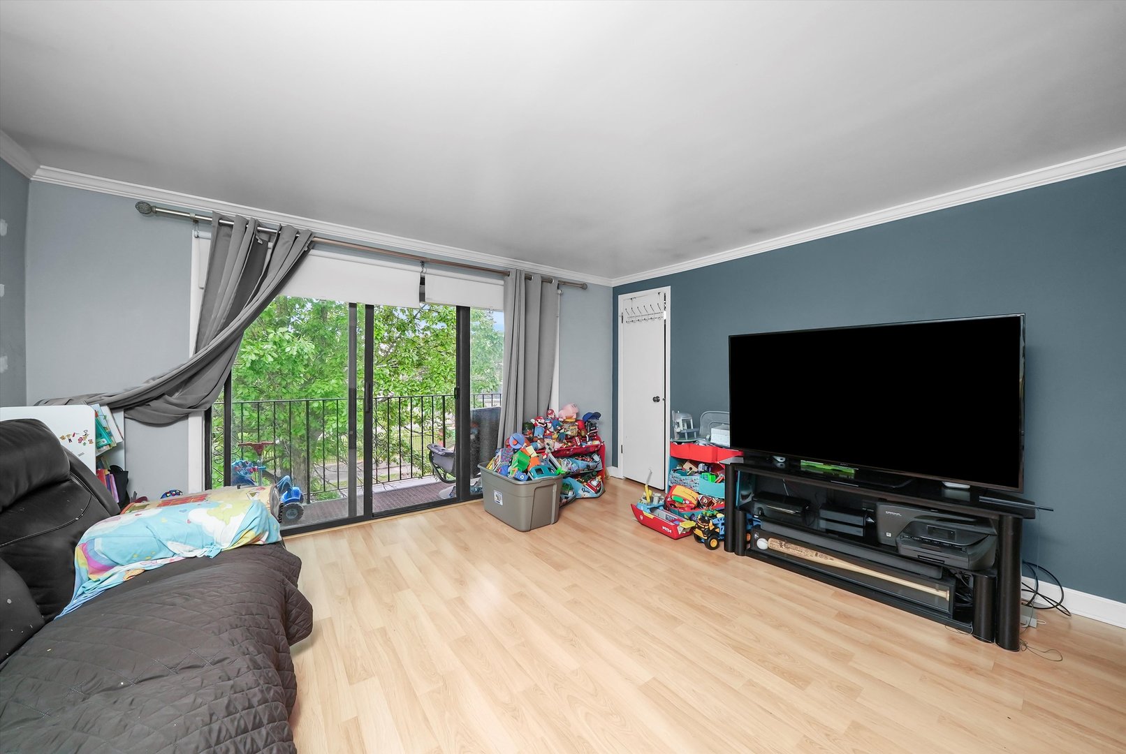 3821 N Narragansett Avenue Unit: 3SW