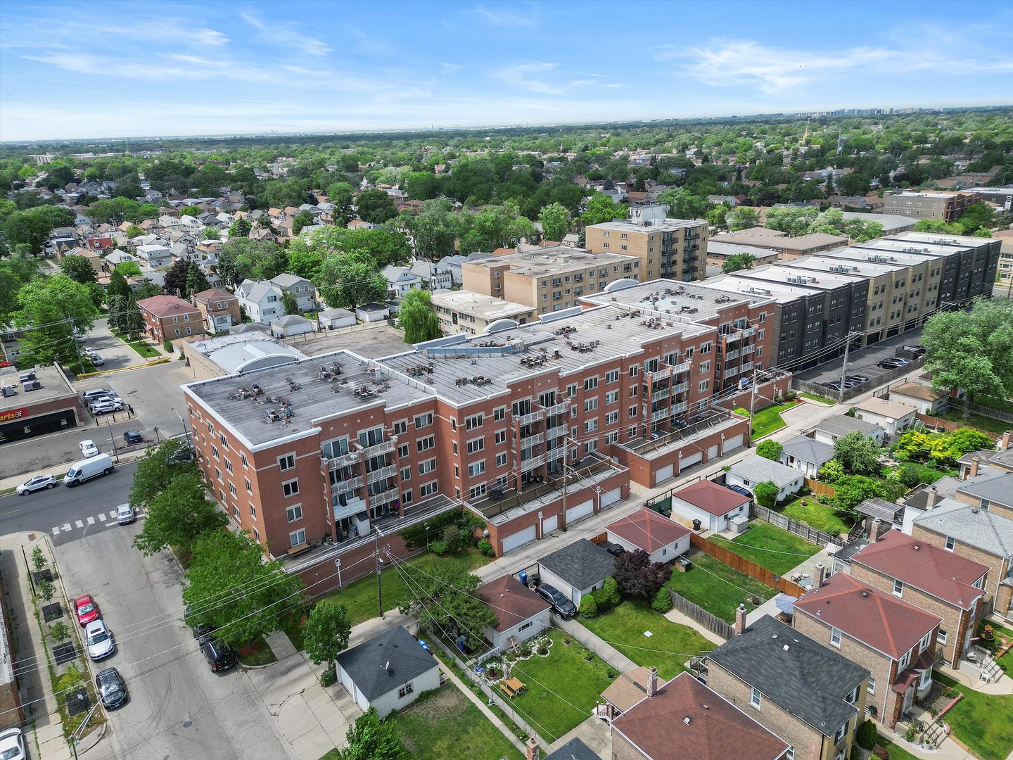2919 N HARLEM Avenue Unit: 408