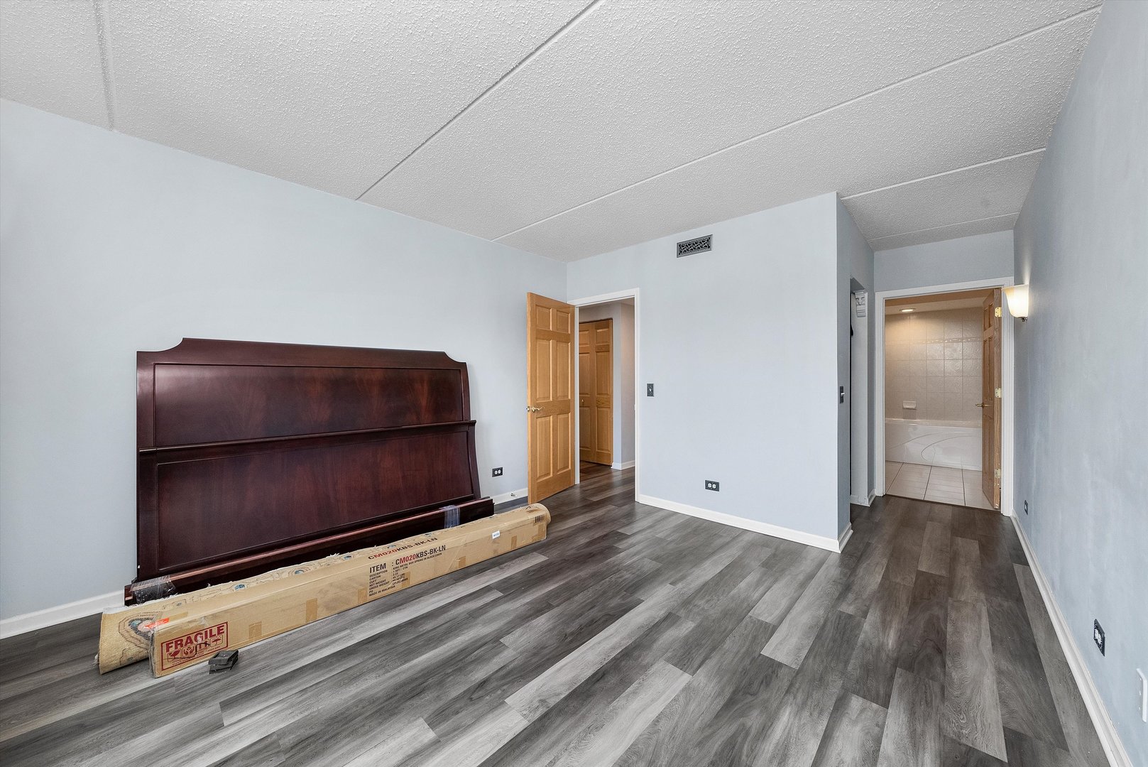 2919 N HARLEM Avenue Unit: 408