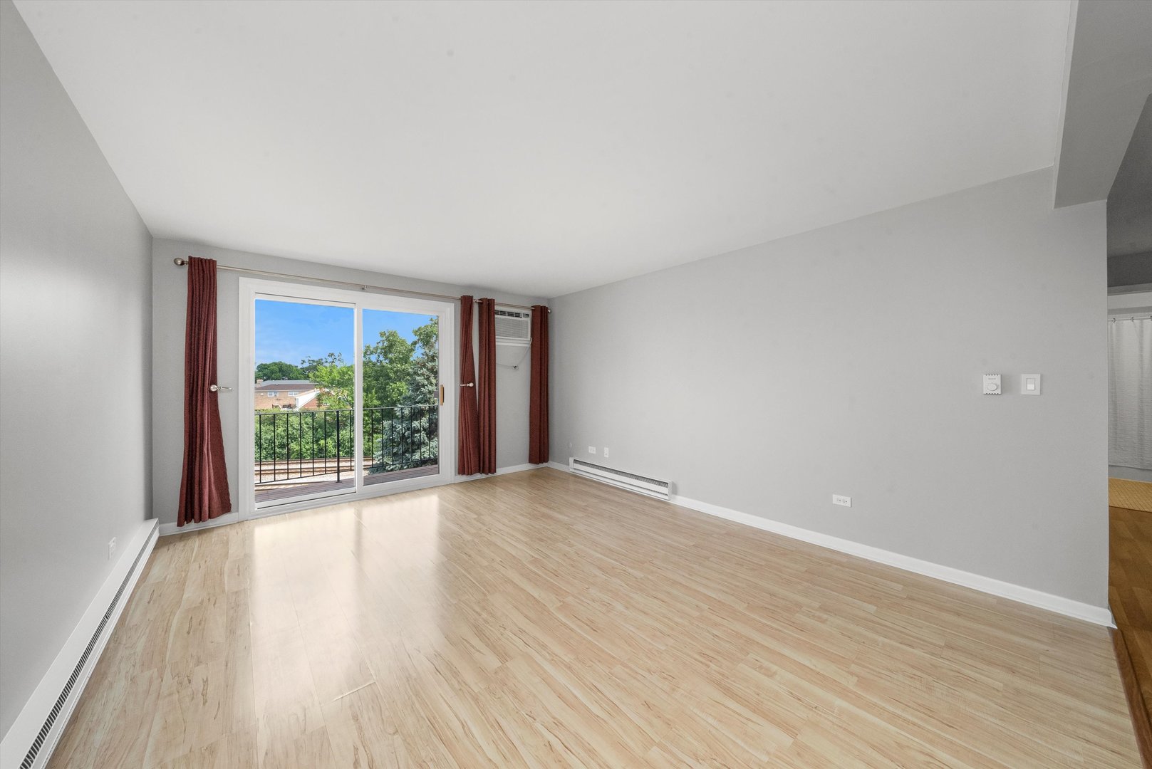 2218 N Newland Avenue Unit: 407